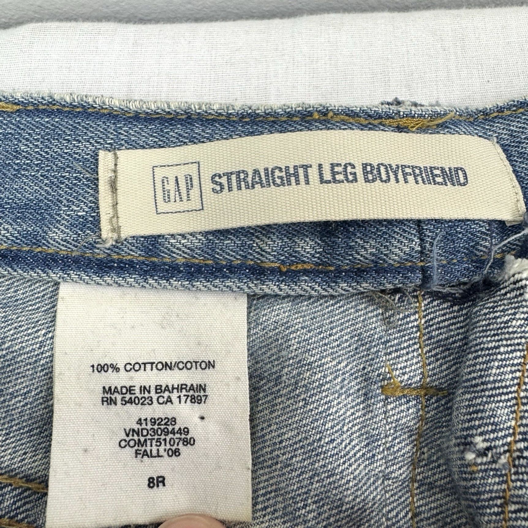 Gap Vintage Gap Boyfriend Jeans Womens 8 Regular Straight Leg Hemmed Y2K Classic Size 30" / US 8 / IT 44 - 6 Thumbnail