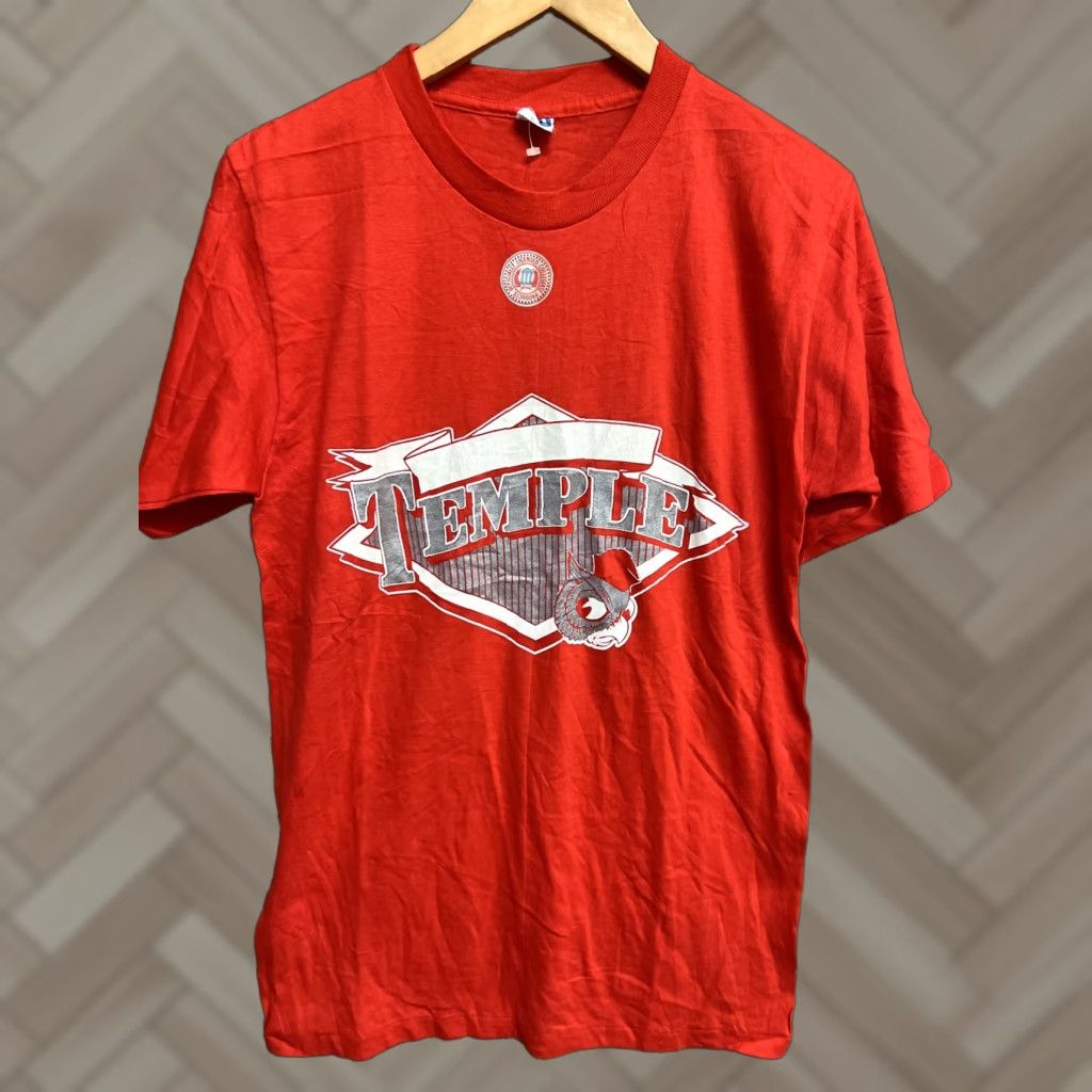 Vintage Vintage Temple University Artex Red T-Shirt M T31 User: Vintage Temple University Artex Red T-Shirt M T31 Size US M / EU 48-50 / 2 - 1 Thumbnail