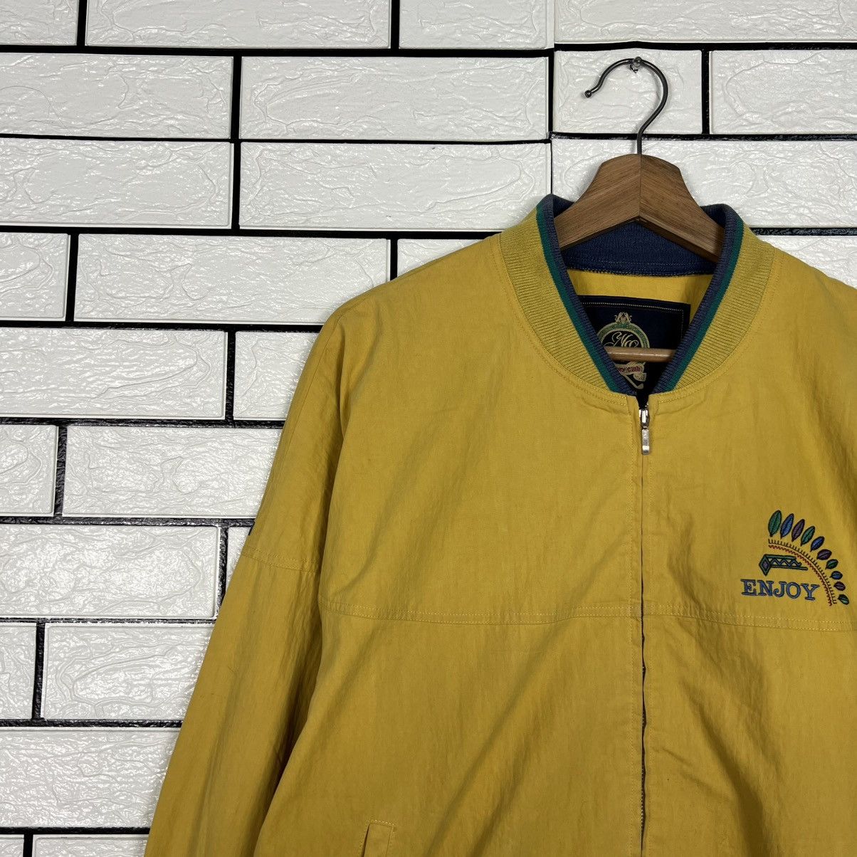 Vintage 90's NATIVE AMERICA INDIAN Yellow Bomber Jacket #4050-C184 Size US S / EU 44-46 / 1 - 3 Thumbnail