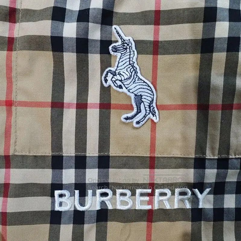 Burberry Burberry Khaki Cotton Women's Shirt. Size L / US 10 / IT 46 - 3 Thumbnail
