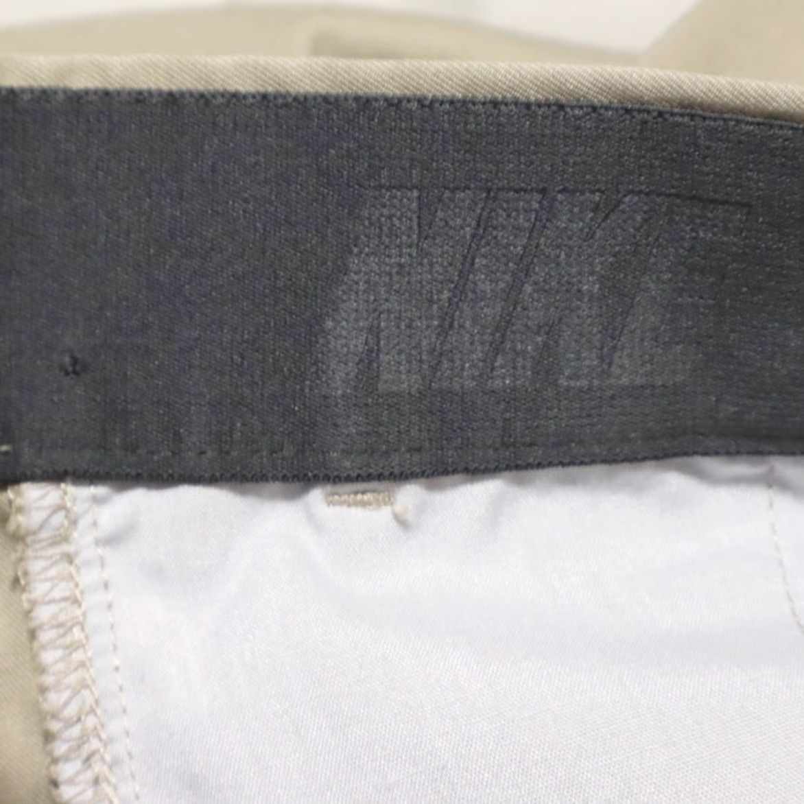 Nike Nike Dri-Fit Khaki Golf Shorts Mens 38 Polyester Microfiber Stretch Regular Slim/Chino Short Size US 38 / EU 54 - 7 Thumbnail