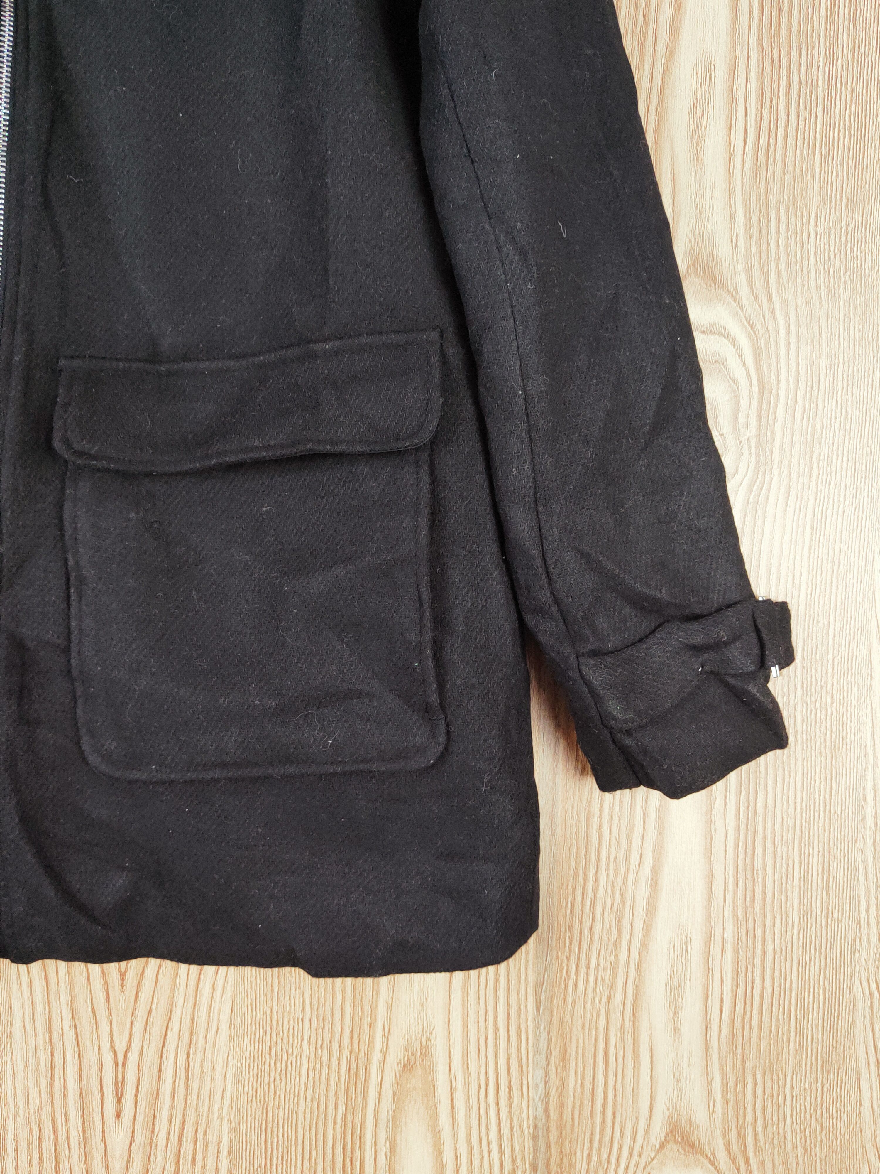 Divided × H&M × Vintage Vintage Cross Over 💥Divided ❌ H&M Black Hoodie Parkas Size US S / EU 44-46 / 1 - 5 Thumbnail