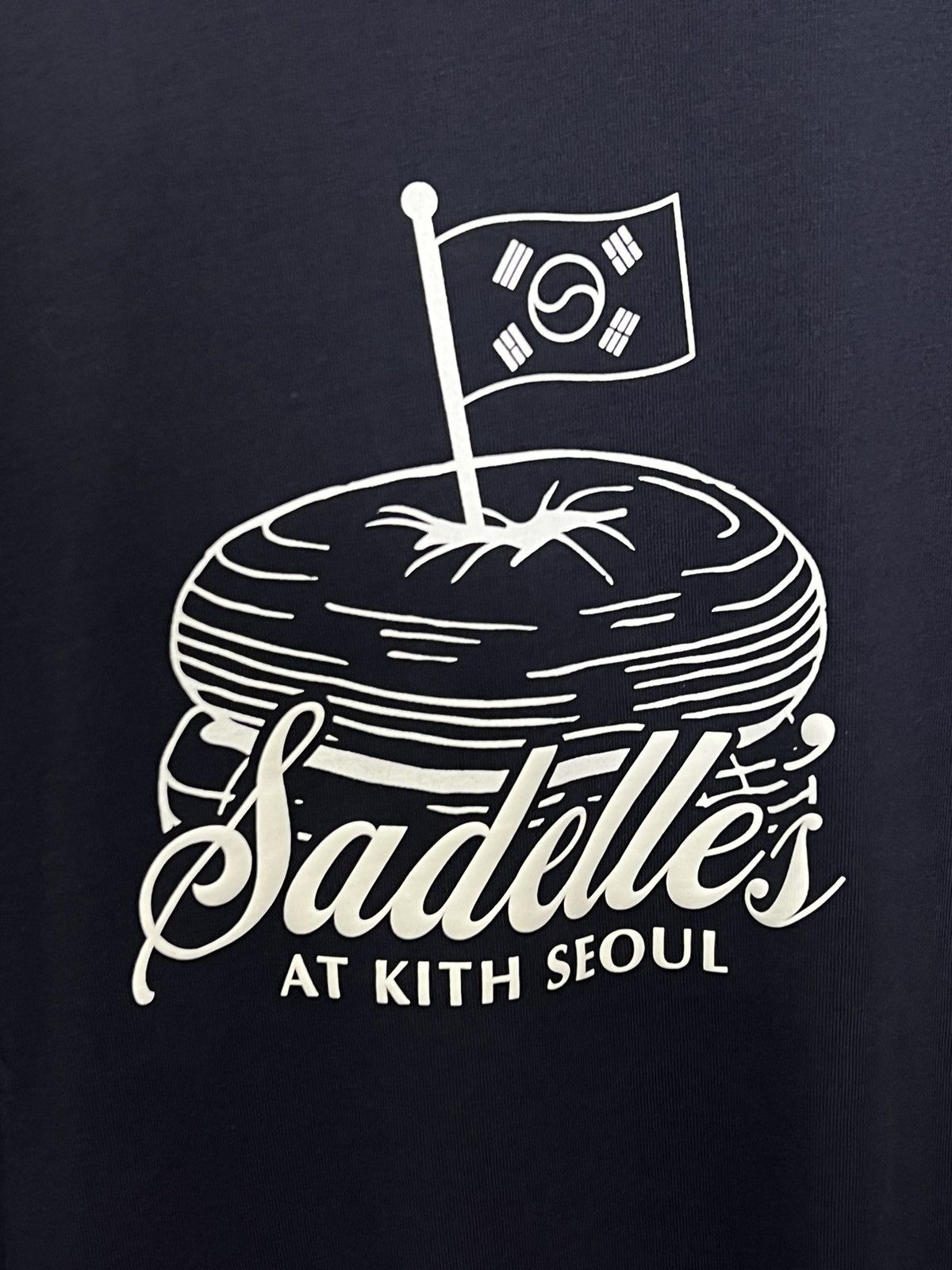 Kith × Vintage Kith Sadelle’s Seoul Flag Tee Size US S / EU 44-46 / 1 - 5 Thumbnail