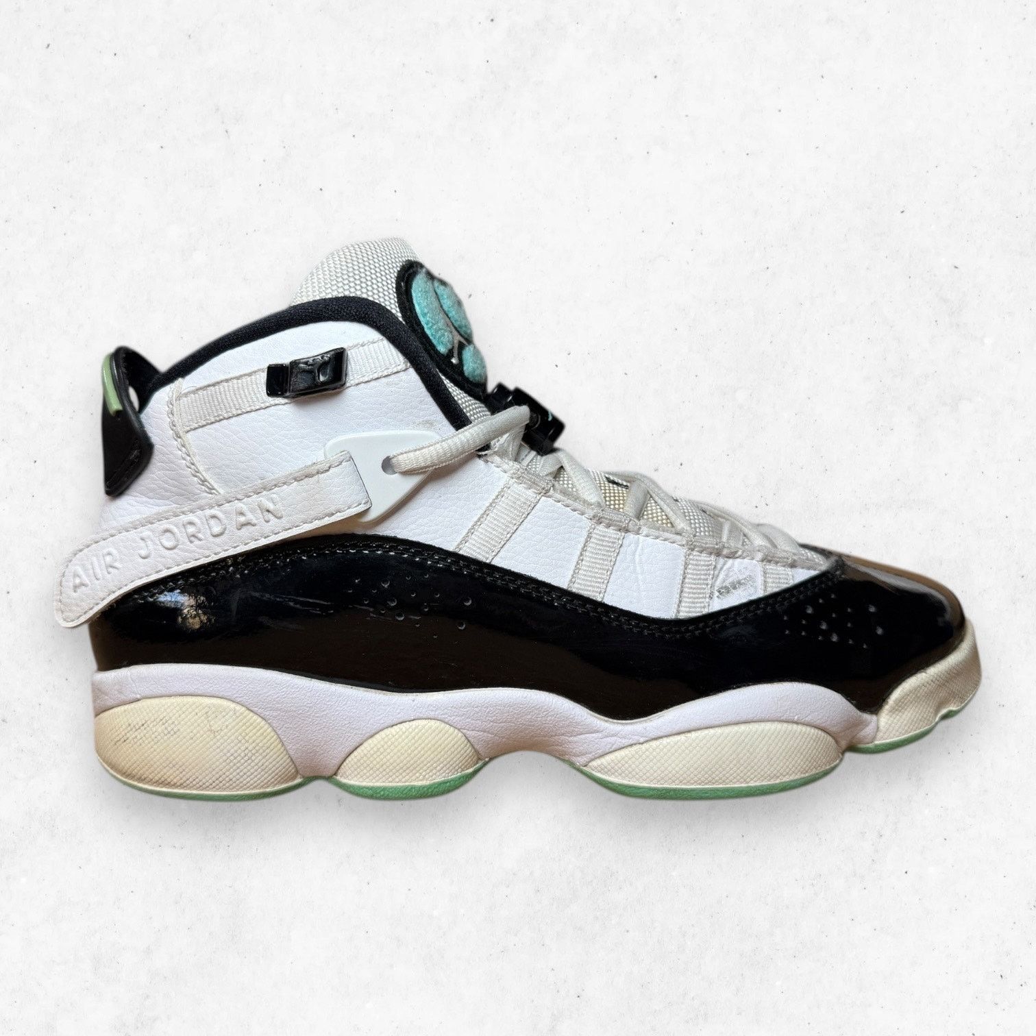 Jordan Brand Nike Air Jordan 6 Rings Tropical Twist GS Youth Size 6Y Size US 6 / EU 39 - 1 Thumbnail