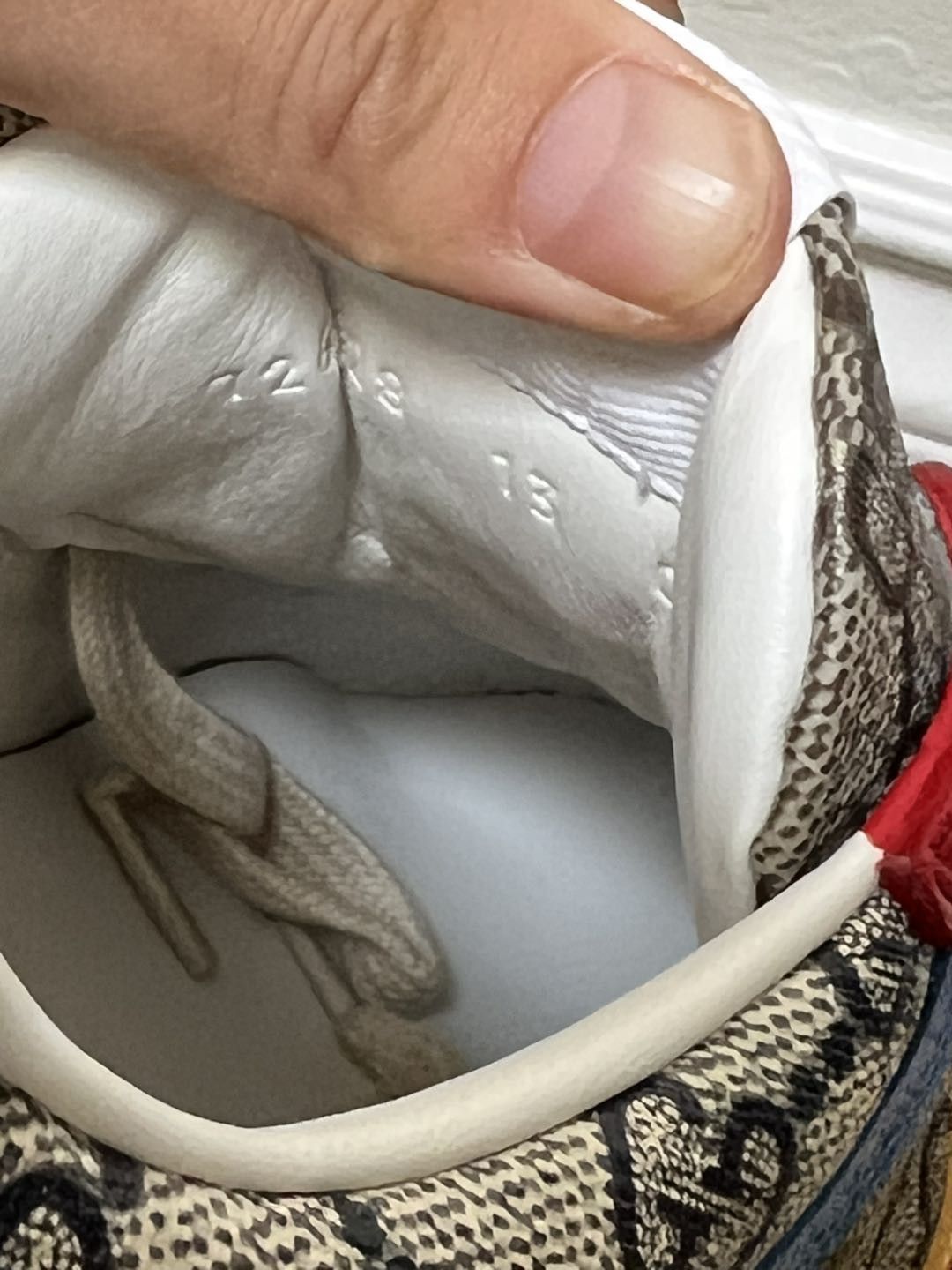 GUCCI GG SNEAKER BEIGE RED BLUE