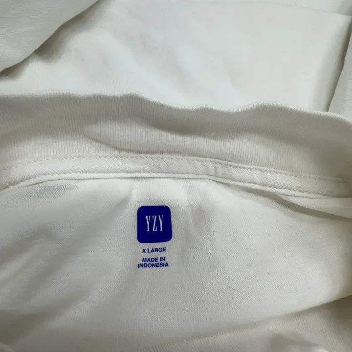 Balenciaga Balenciaga Yeezy x Gap x Balenciaga 3/4 Sleeve Tee -2507 Size US XL / EU 56 / 4 - 2 Thumbnail