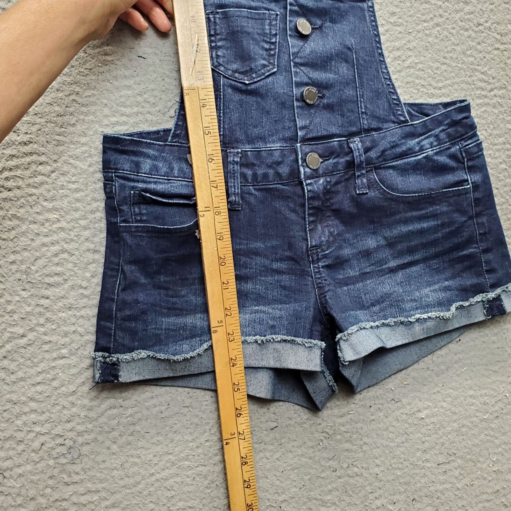 Denime YMI Shortalls Womens Size 3 Blue Denim Wide Strap Cuffed Racerback Button Front Size 26" / US 2 / IT 38 - 3 Thumbnail