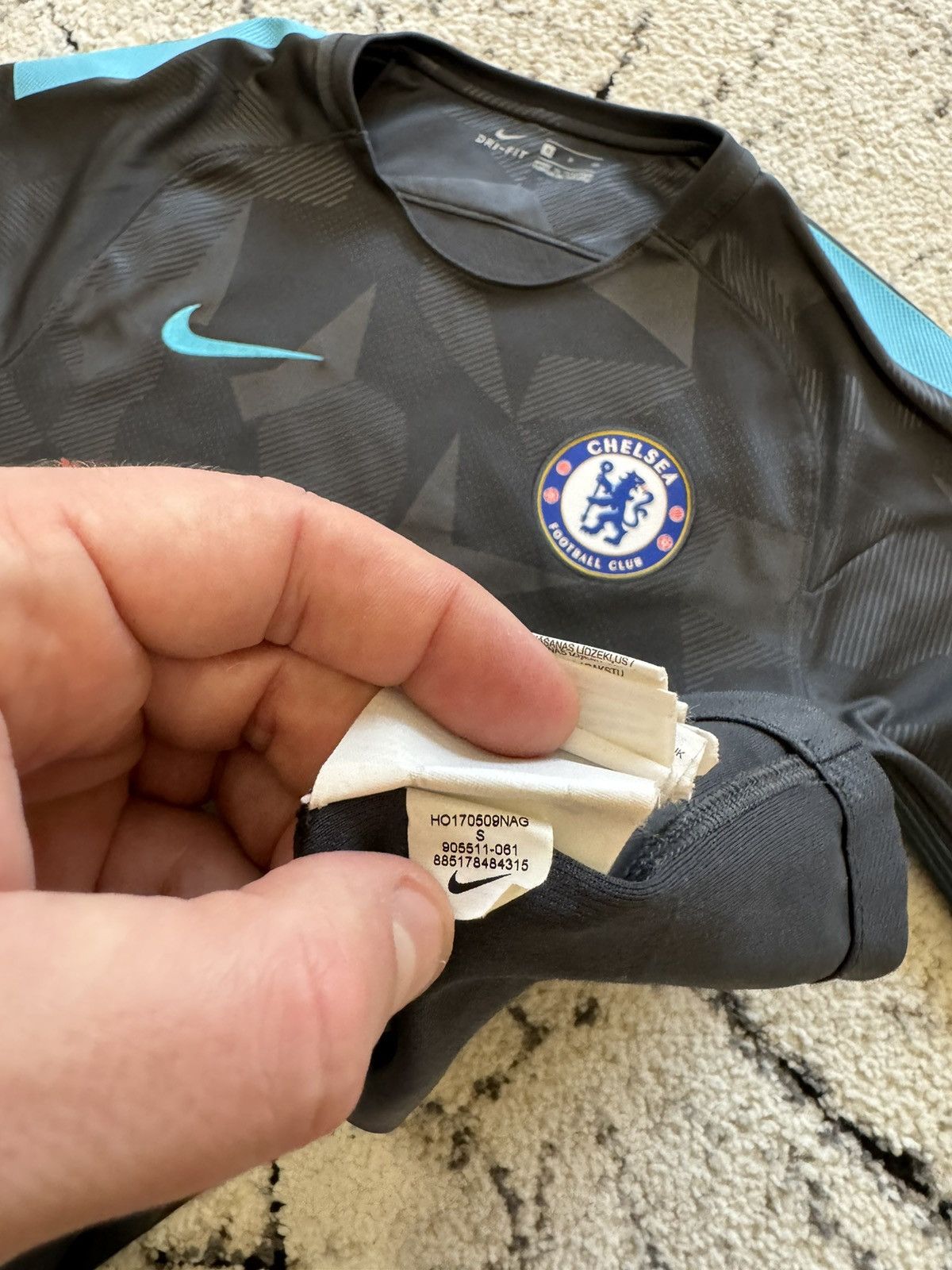 Chelsea Soccer × Nike × Vintage Vintage Chelsea 2017/18 Third Nike Jersey Blokcore Small Size US S / EU 44-46 / 1 - 10 Thumbnail