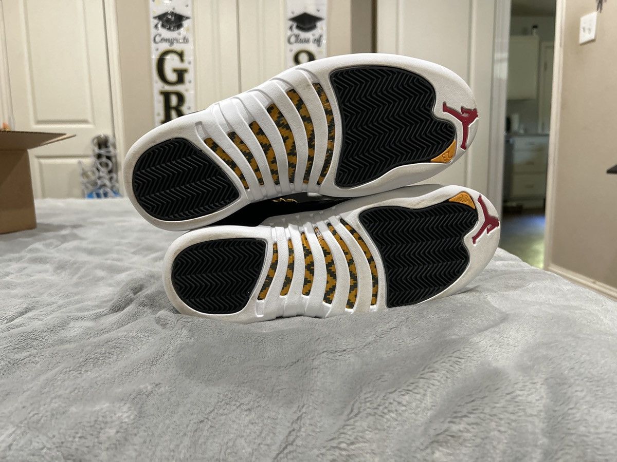 Jordan Brand Air Jordan 12 Reverse Taxi Size US 8.5 / EU 41-42 - 6 Thumbnail