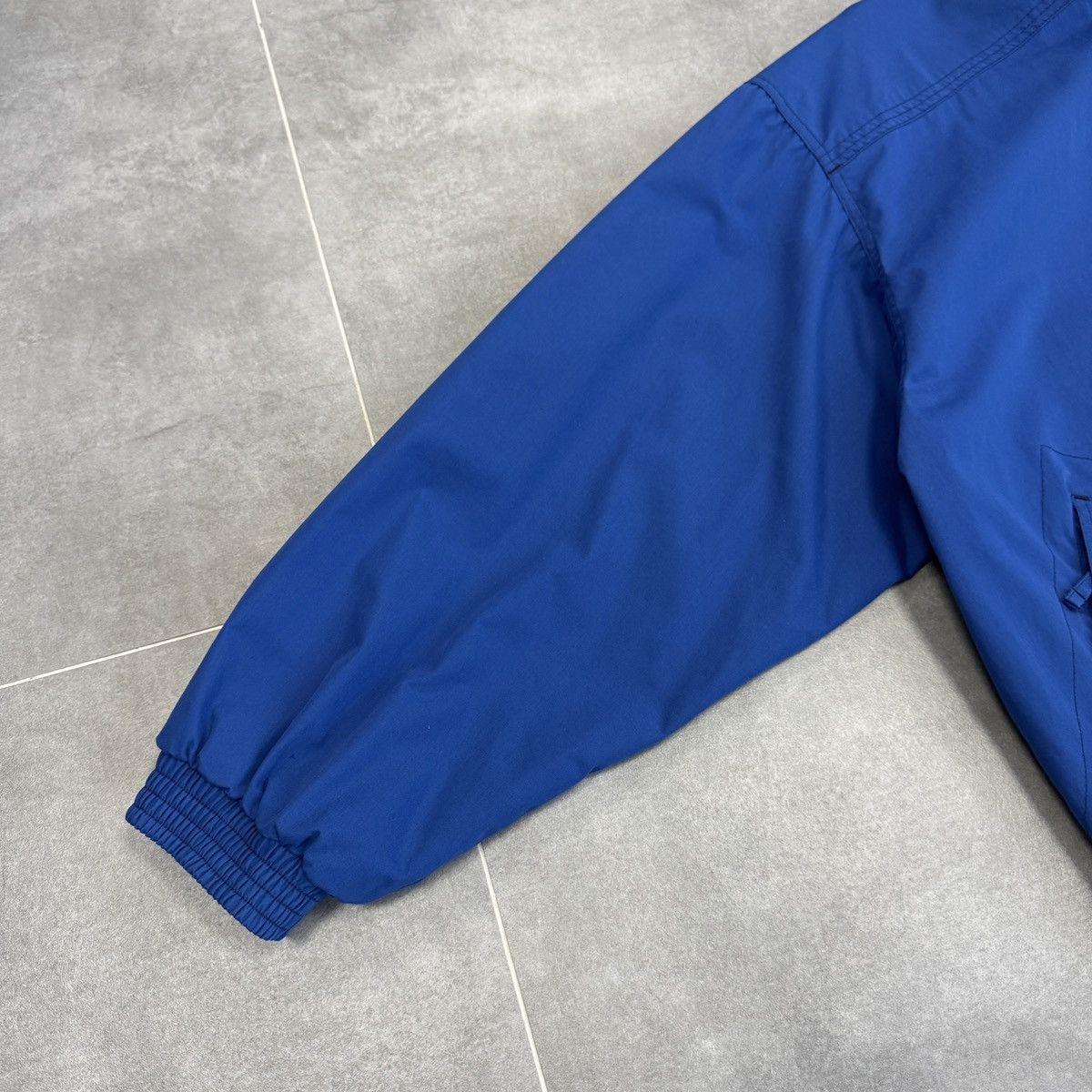 Nike Vintage Nike Embroidered Logo Bomber Jacket Blue Men Size L Size US L / EU 52-54 / 3 - 4 Thumbnail