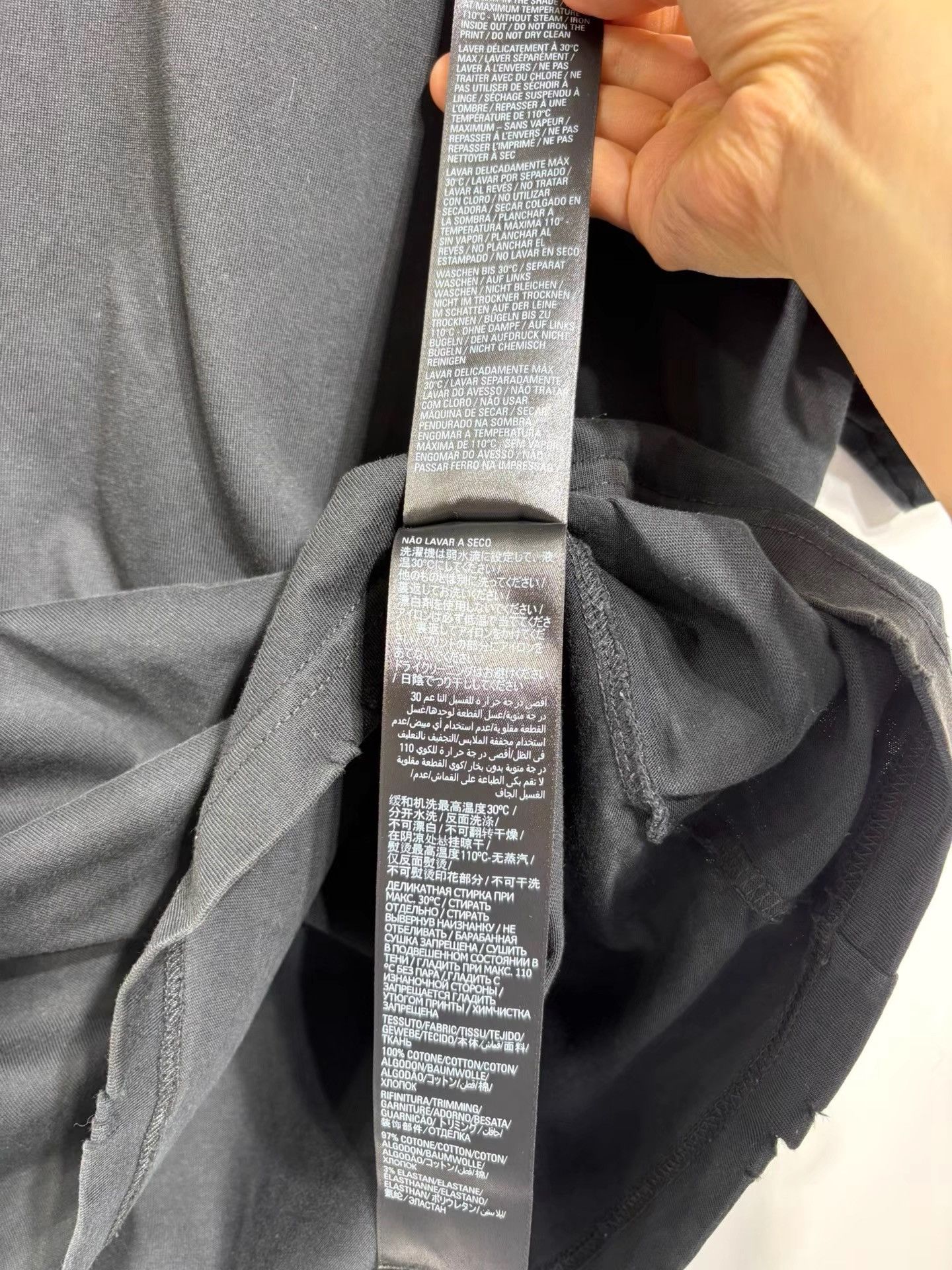 Balenciaga Balenciaga Vintage Graffiti Double B Short Sleeve K29 Size US M / EU 48-50 / 2 - 7 Thumbnail