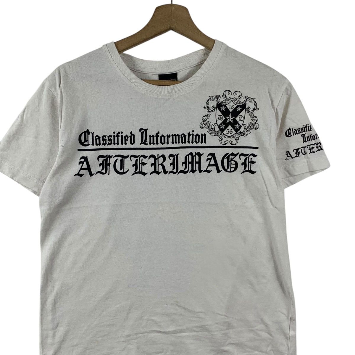 Vintage AFTERIMAGE CLASSIFIED INFORMATION Old English Text Tee Size L / US 10 / IT 46 - 3 Thumbnail