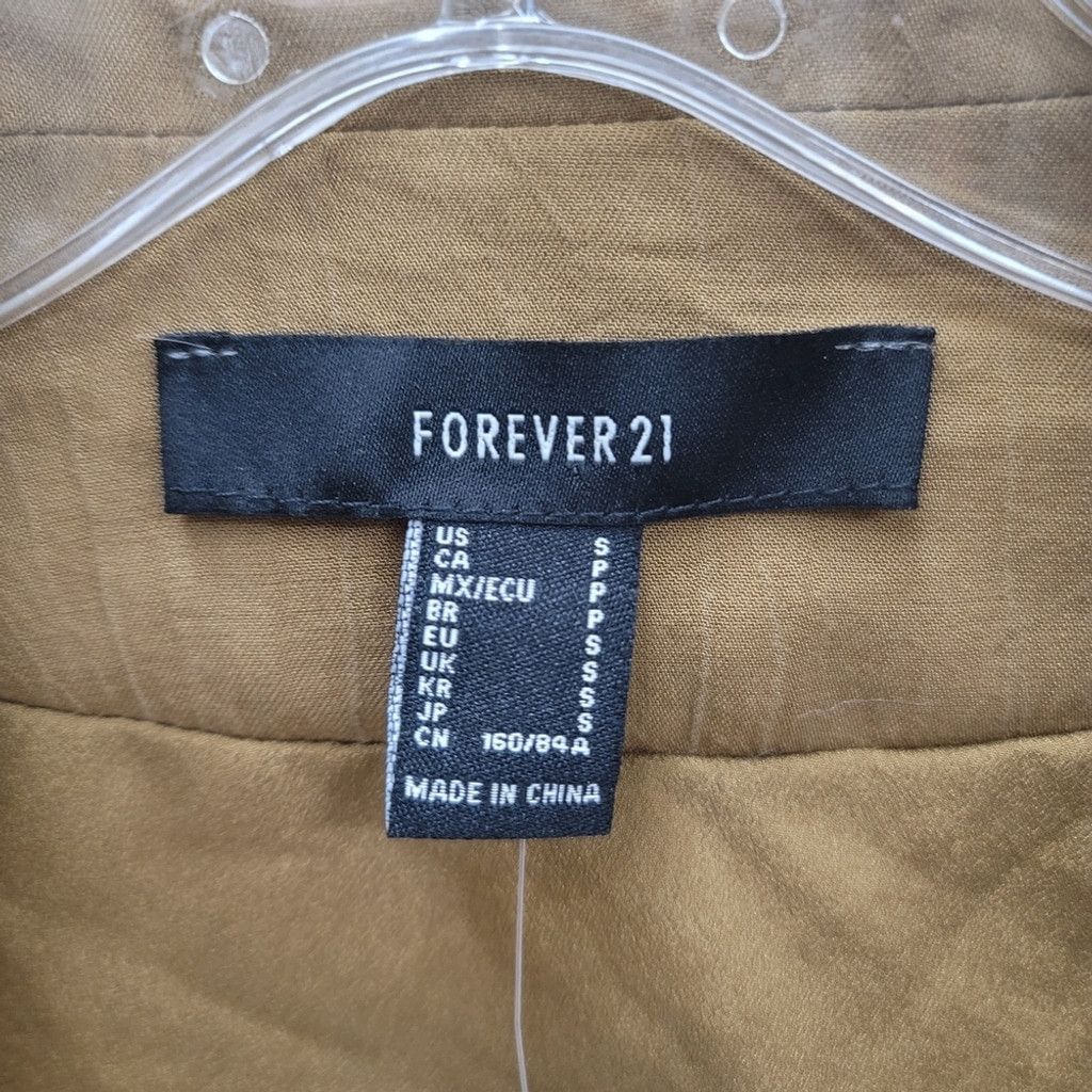 Forever 21 NWT Forever 21 Plunging Cutout Buttoned Blazer in Cigar Size S / US 4 / IT 40 - 9 Thumbnail
