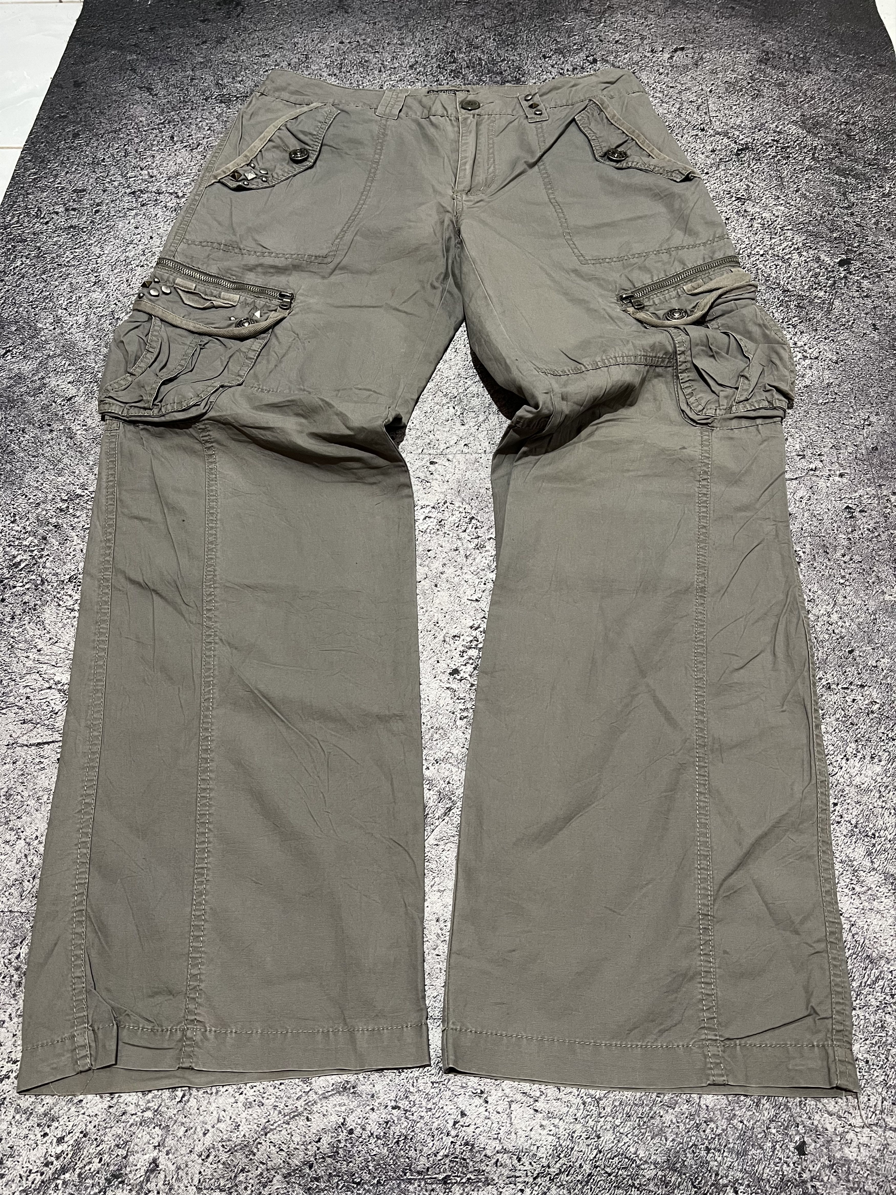 Japanese Brand 2000s Archival Hysteric Cdg Junya Studded Cargo y2k Ifsix Size US 32 / EU 48 - 1 Thumbnail