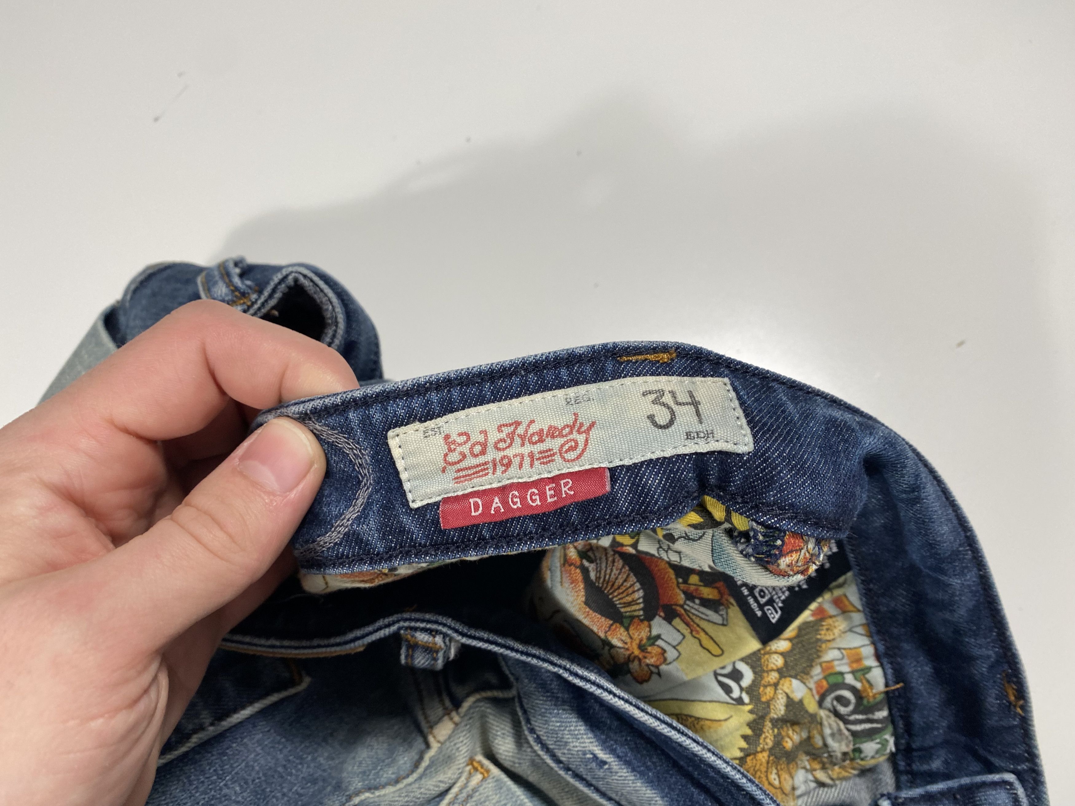 Ed Hardy Ed Hardy Embossed Skull Distressed Dagger jeans 34x28 Size US 34 / EU 50 - 7 Thumbnail
