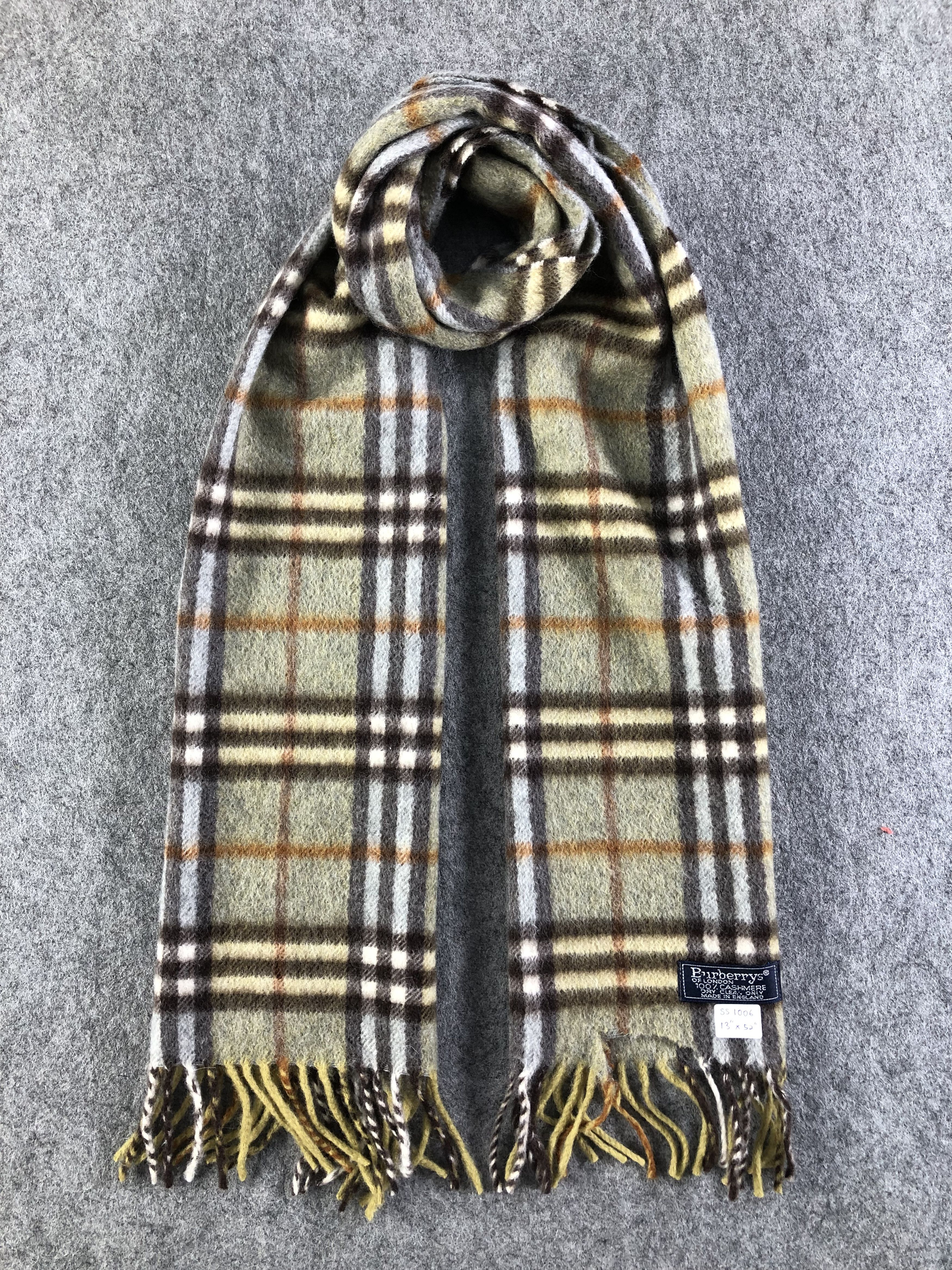 Burberry Burberrys Cashmere Scarf / Muffler / Neckwear Size ONE SIZE - 1 Thumbnail