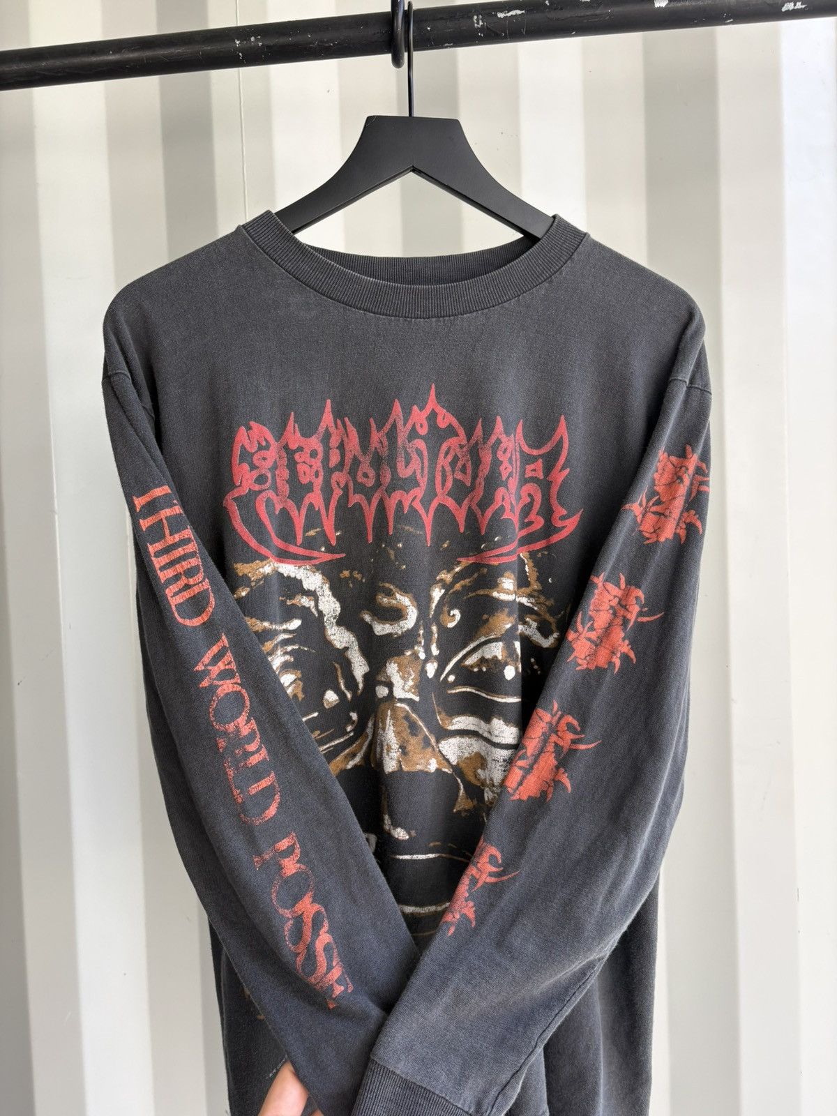 Band Tees Vintage Sepultura Shirt Thrashed Faded Distressed GRUNGE Size US L / EU 52-54 / 3 - 2 Thumbnail