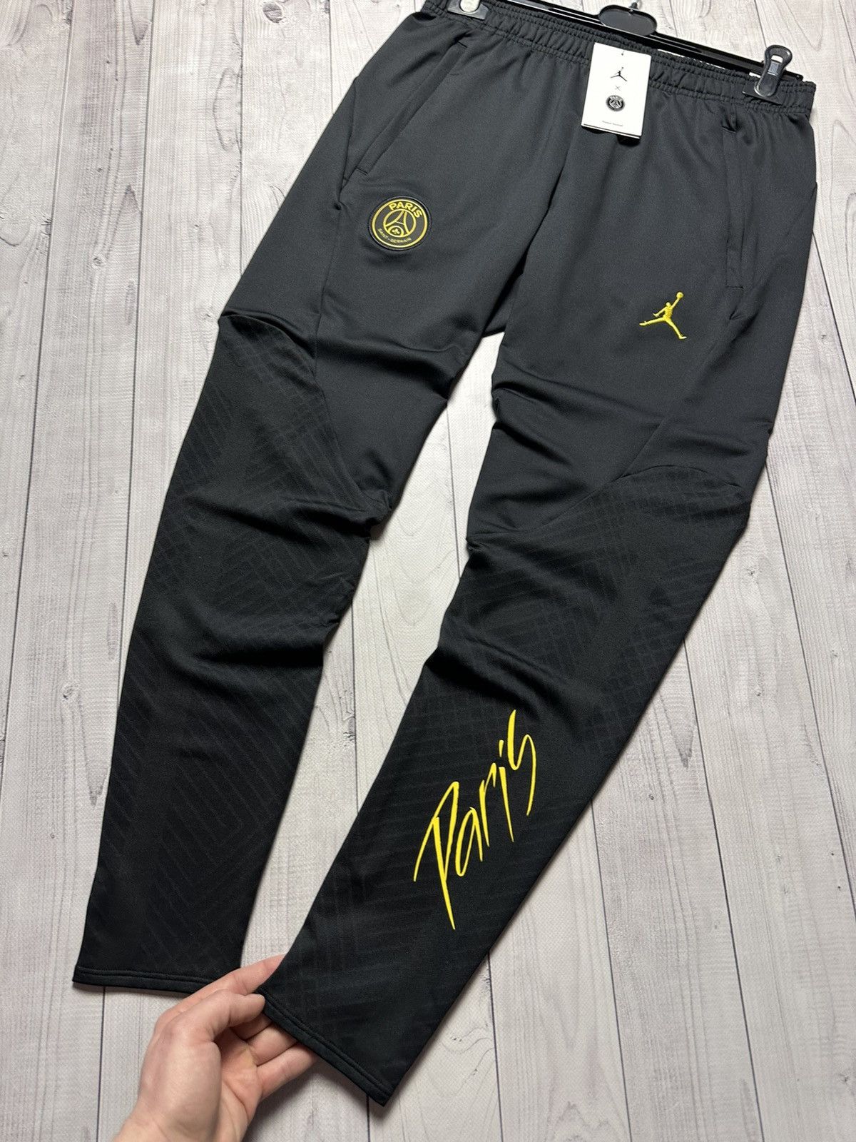 Jordan Brand Nike Paris Jordan soccer joggers PSG size S,M,L pants Size US 32 / EU 48 - 4 Thumbnail