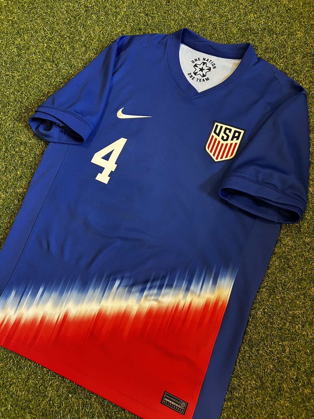 Nike 24/25 USA Adams Away Shirt Size US S / EU 44-46 / 1 - 5 Thumbnail