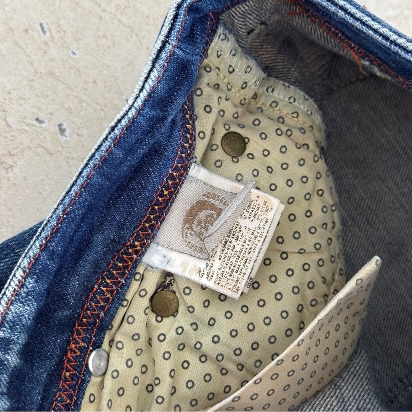 Diesel Diesel Lowky Jeans, Sequined Back Pockets, Size 26/32 Size 26" / US 2 / IT 38 - 10 Thumbnail