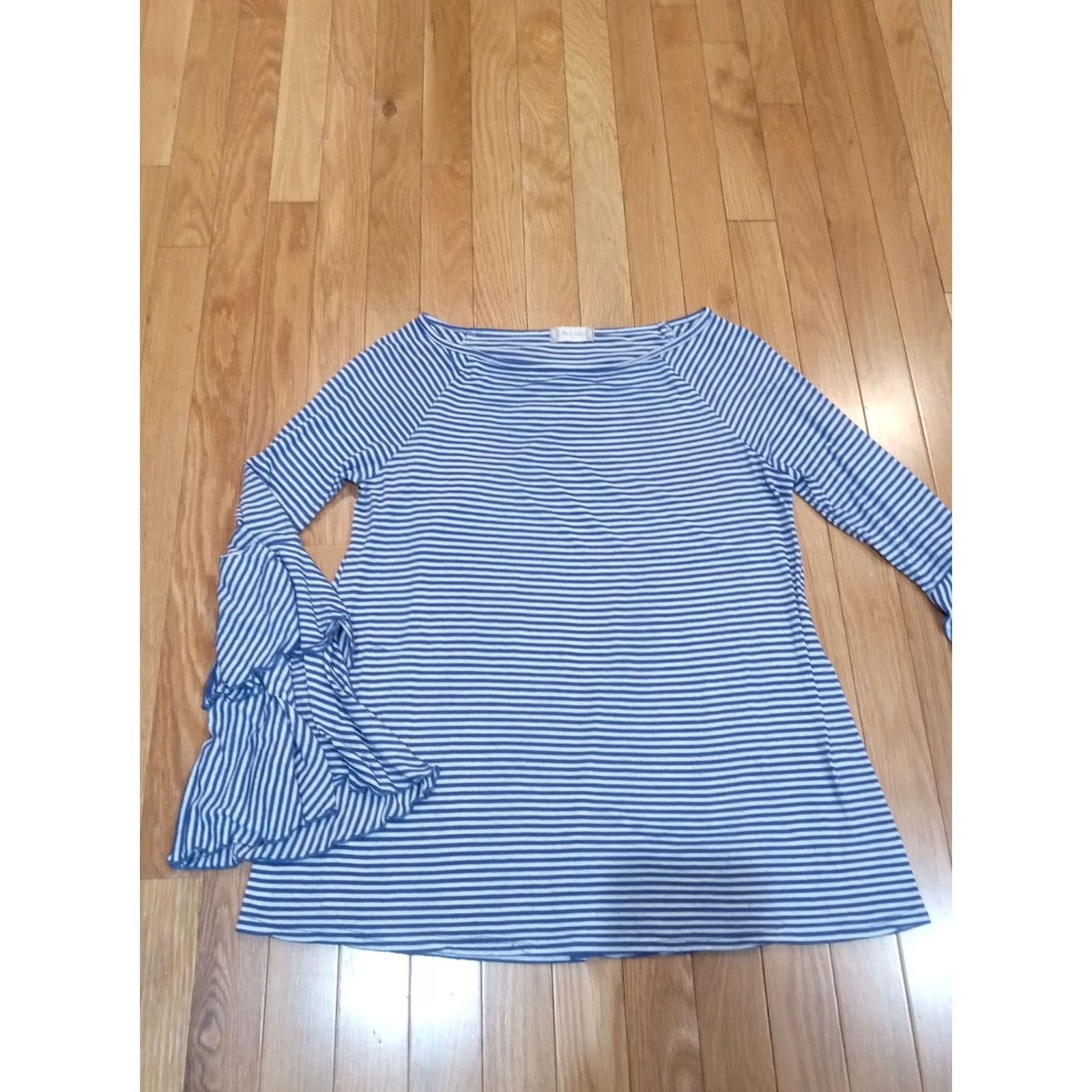 Vintage VINTAGE Altar'd State Women’s Striped Bell Sleeves Top Size M blue and white Bell Sleeve Long Sleeve Round Neck Pullover Hand Wash Only Blouse Women’s Size M / US 6-8 / IT 42-44 - 2 Thumbnail