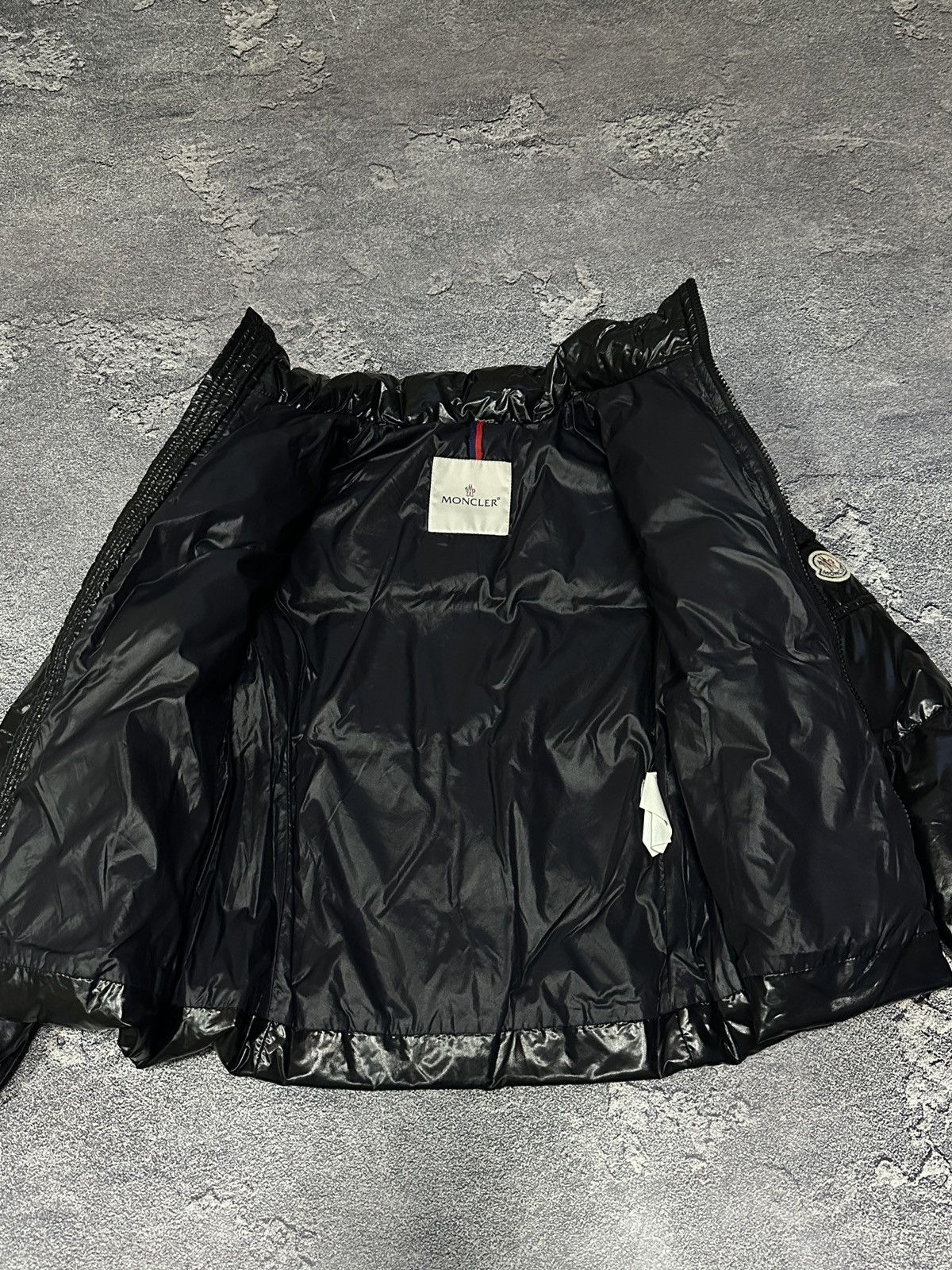 Moncler Authentic Moncler Maya Giubbotto Kids Down Jacket Black 10Y Size XXS / US 00 / IT 34 - 3 Thumbnail