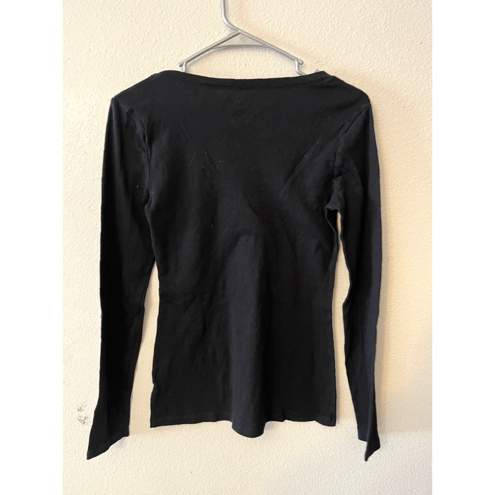 Old Navy Old Navy Black Long Sleeve Round Neck Top Shirt S Women Basic Slim 100% Cotton Vintage No? Size S / US 4 / IT 40 - 3 Thumbnail