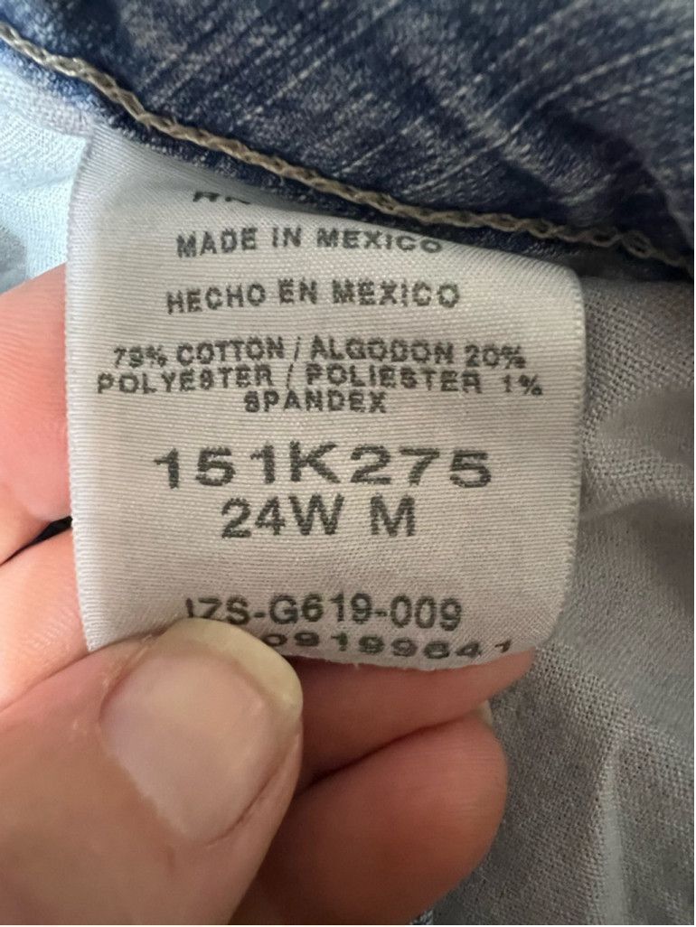 Lee Women's Riders by Lee Capri Jeans Size 24W Blue Denim Size 42" / US 20 - 4 Thumbnail