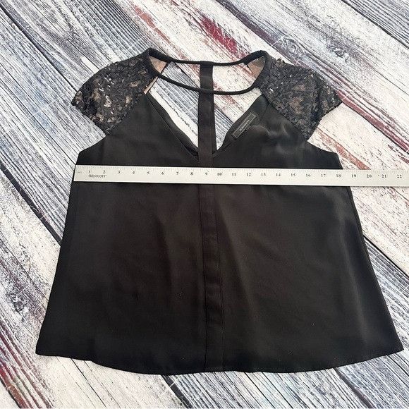Bcbgmaxazria BCBGMaxAzria Black Top with Lace Cap Sleeves Size S / US 4 / IT 40 - 7 Thumbnail