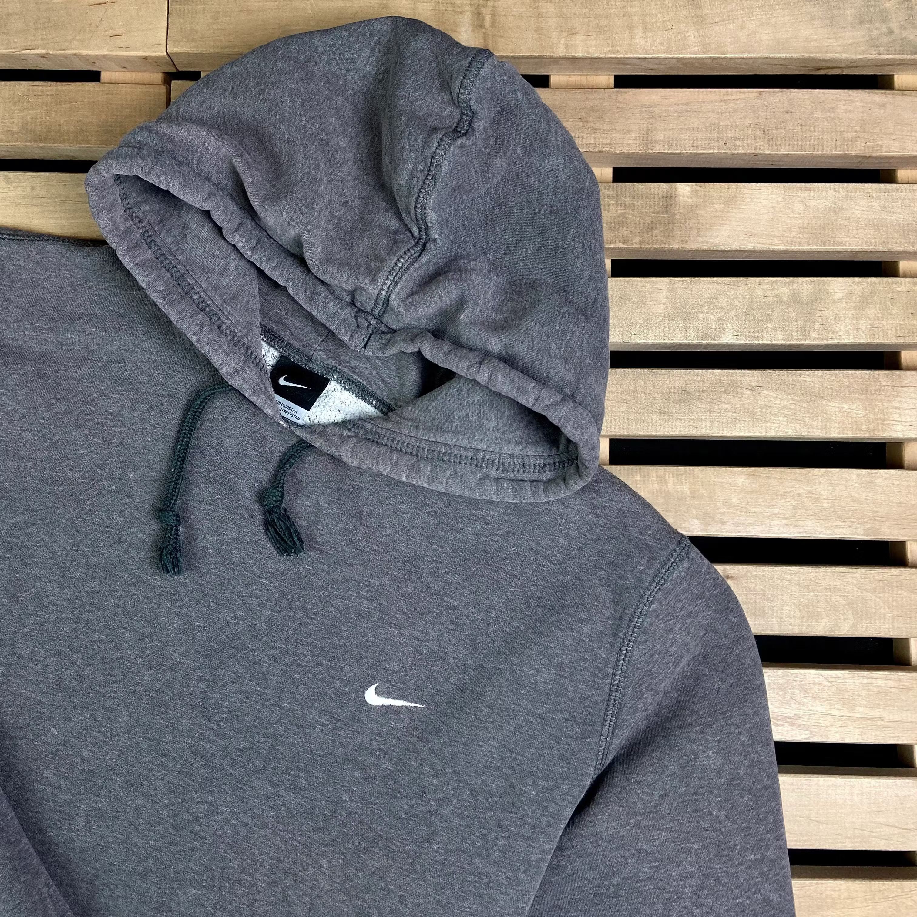 Nike × Vintage Mens Hoodies Nike Vintage Size XXL 2XL Size US XXL / EU 58 / 5 - 2 Thumbnail