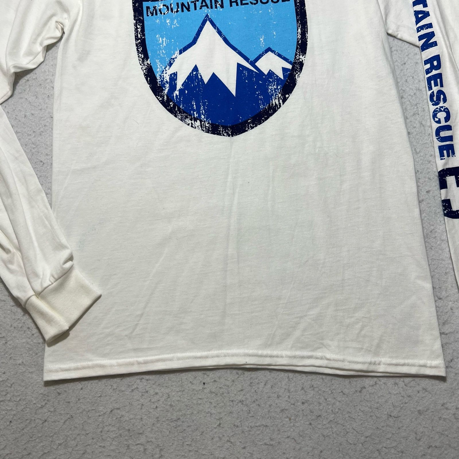 Disney Disney Parks Expedition Everest Long Sleeve Graphic T Shirt Size US S / EU 44-46 / 1 - 9 Thumbnail