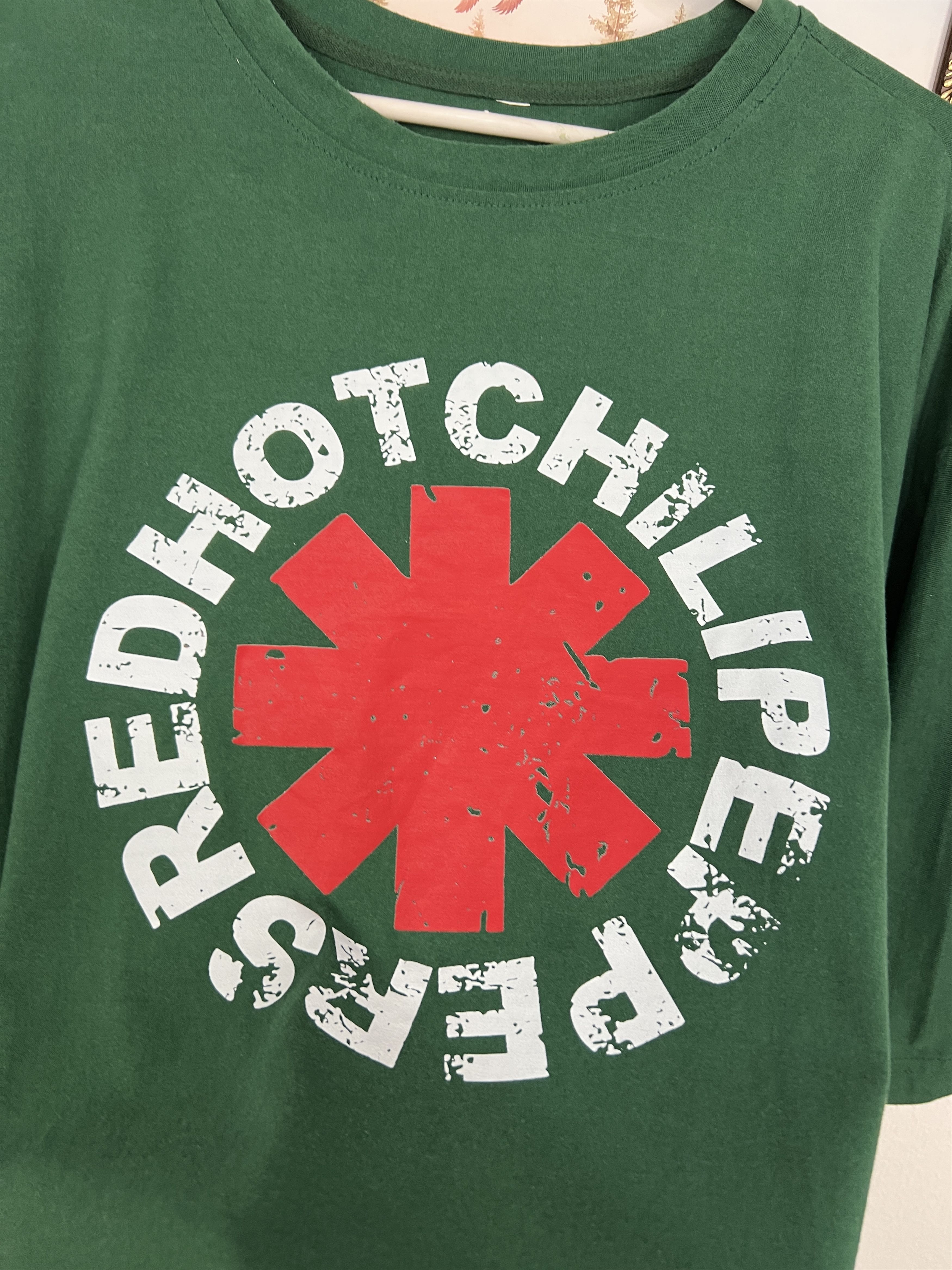 Vintage Vintage RHCP Red Hot Chili Peppers Over Print Tee 5XL Size US XXL / EU 58 / 5 - 5 Thumbnail