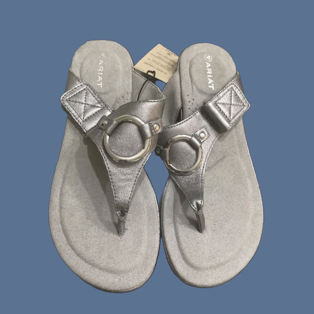 Ariat Ariat Thong Sandals Silver Leather 10017469 Ring Accent adj Strap Size 6.5B NEW Size US 7 / IT 37 - 1 Thumbnail