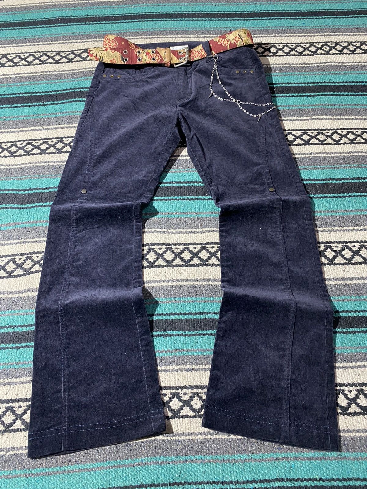 If Six Was Nine × Japanese Brand × Le Grande Bleu (L.G.B.) Re-mix Flared Corduroy Pants Size US 28 / EU 44 - 1 Thumbnail