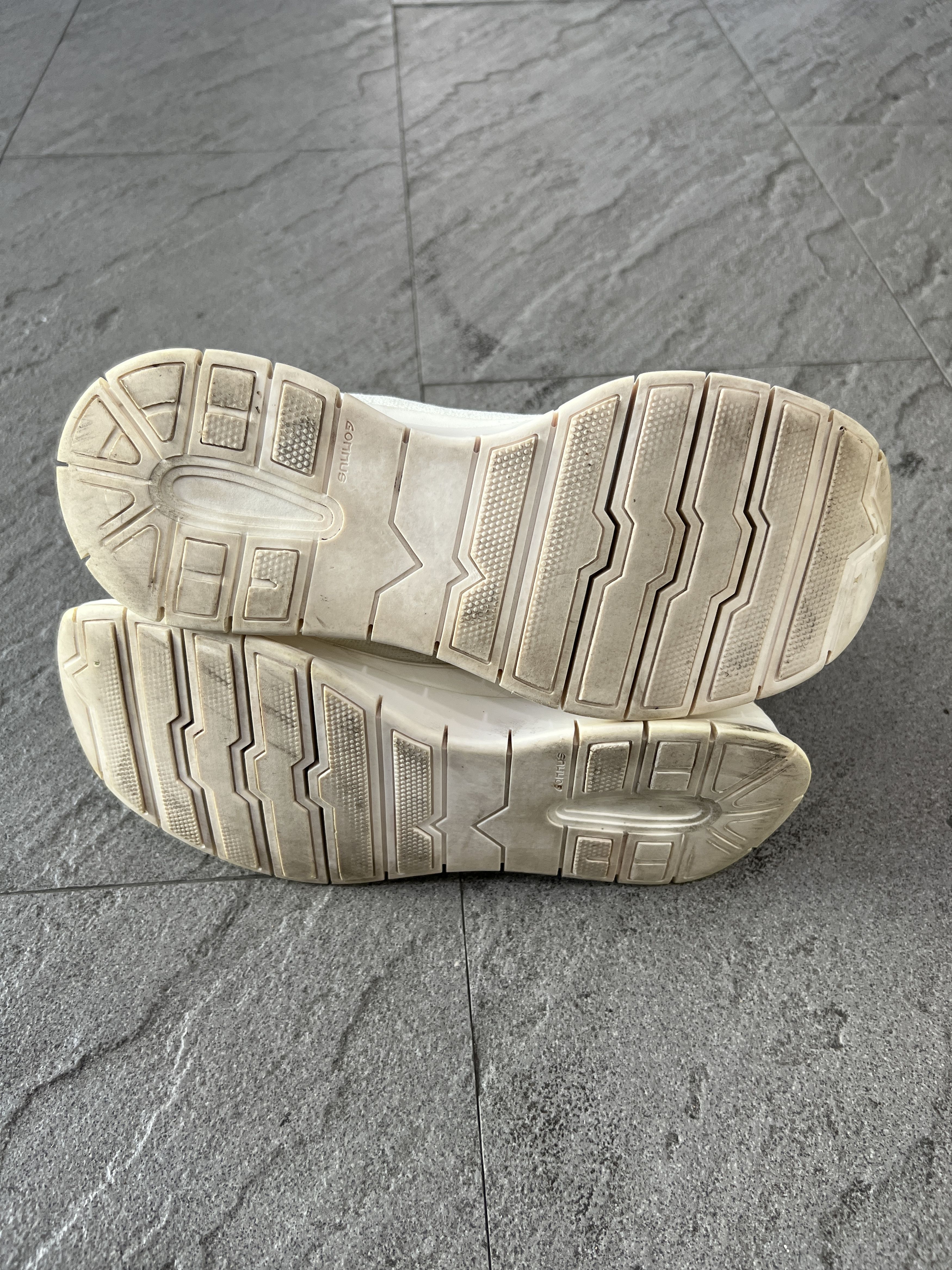 Maison Margiela Maison Margiela Sock Sneakers Boots EU 40 White Knit Ankle Size US 10 / IT 40 - 9 Thumbnail