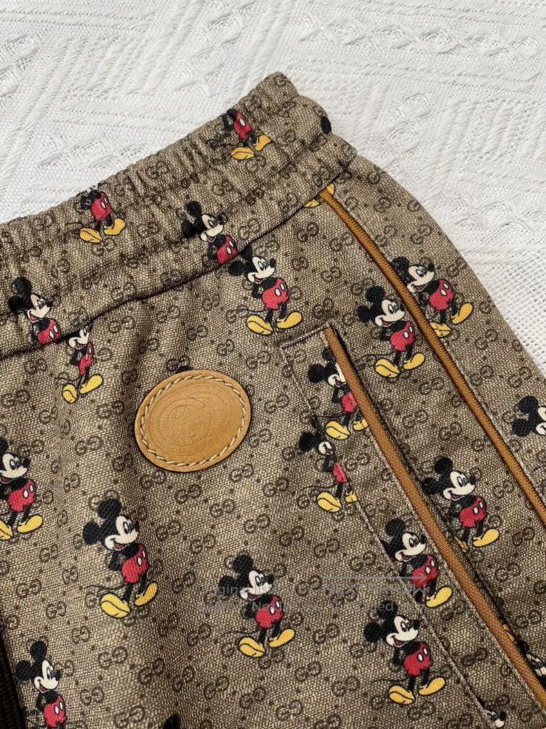 Gucci Gucci Disney co-branded Mickey Mouse full logo full pair o Size 42" / US 20 - 2 Thumbnail