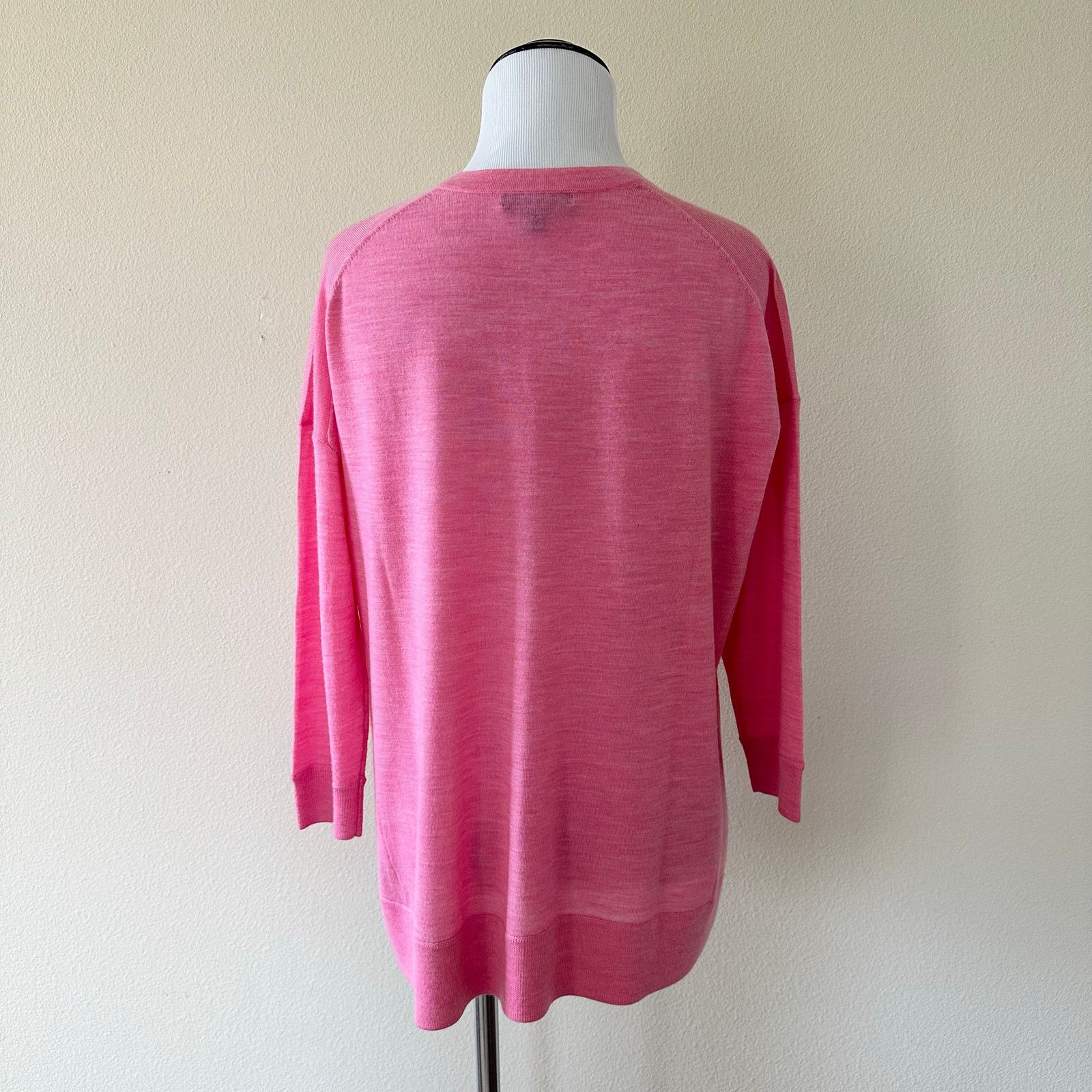 J.Crew J. Crew Women Merino Wool V Neck Pink Sweater Size XS Size XS / US 0-2 / IT 36-38 - 2 Thumbnail