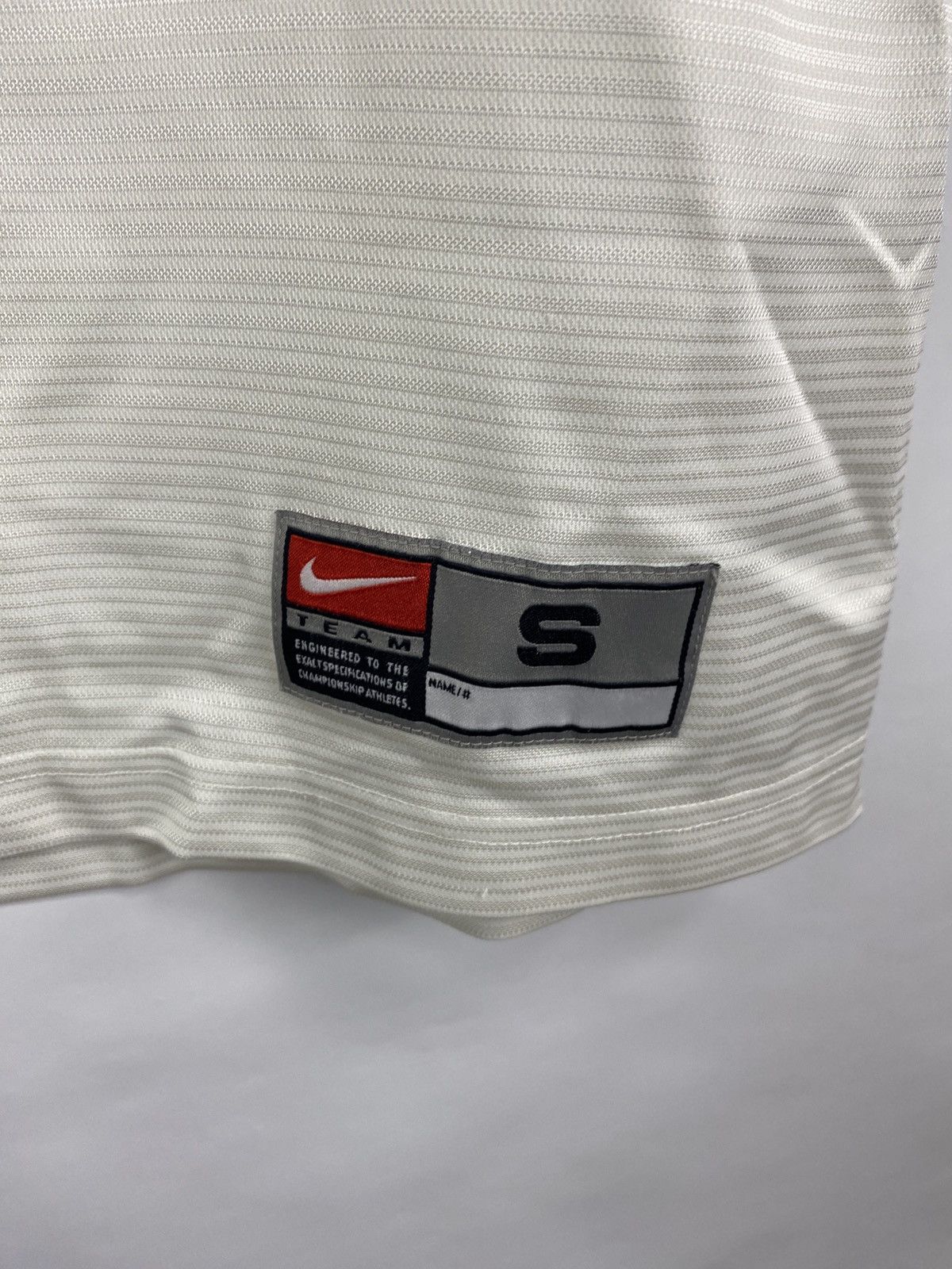 Nike 🇺🇸 Vintage 90s Nike T-Shirt Rare Retro Hype Y2K Size US S / EU 44-46 / 1 - 5 Thumbnail