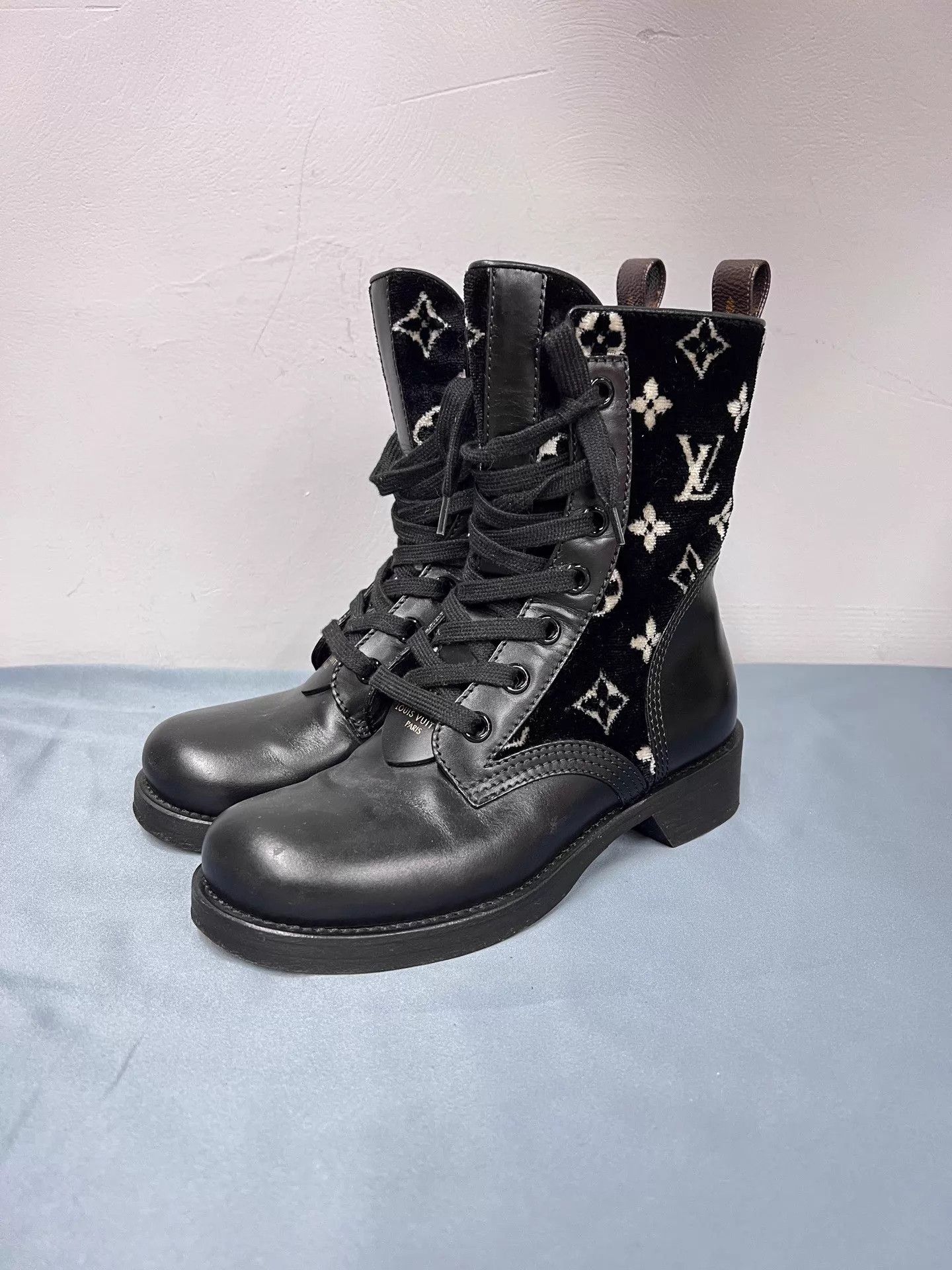 Louis Vuitton LV Metropolis Print Short Martin Boots 36 BF4096 Size US 5.5 / IT 35.5 - 1 Thumbnail