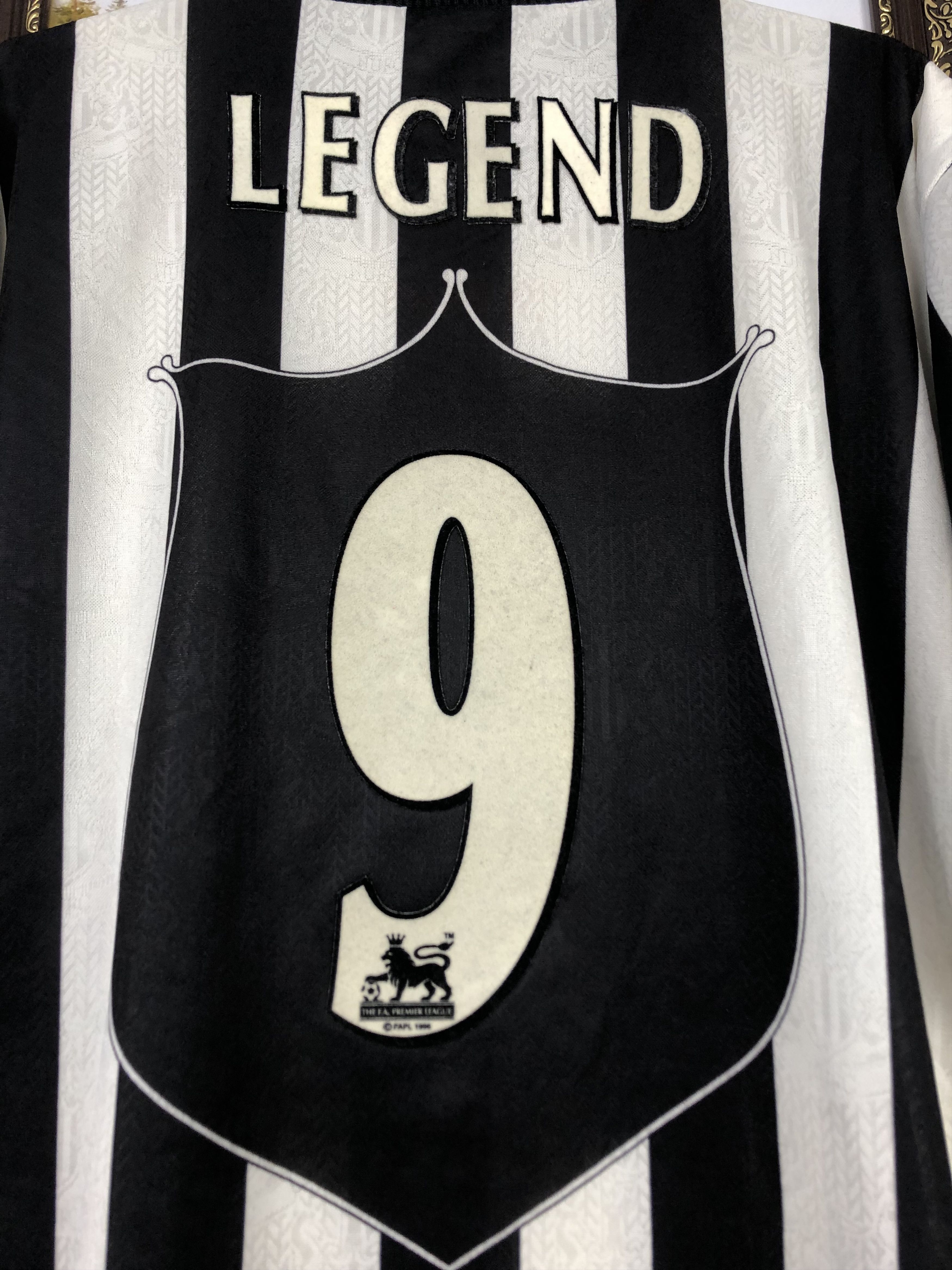 Adidas Newcastle football shirt 1997 Soccer Adidas #9 Legend Jersey Size US L / EU 52-54 / 3 - 10 Thumbnail