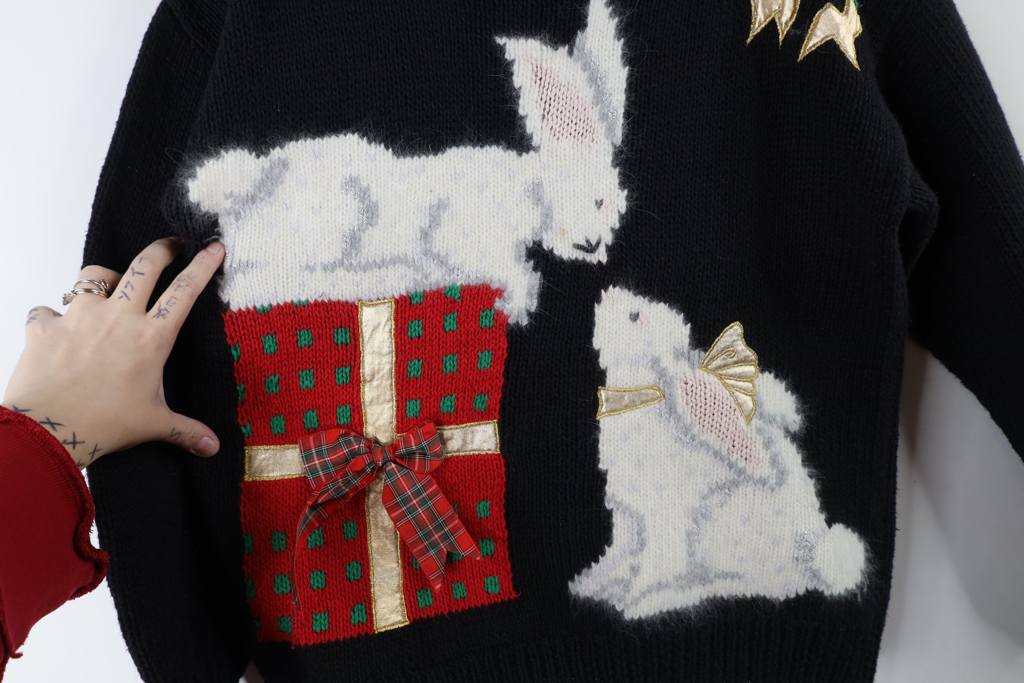 Vintage Vintage 90s Streetwear Hand Knit Christmas Bunny Sweater Size L / US 10 / IT 46 - 4 Thumbnail