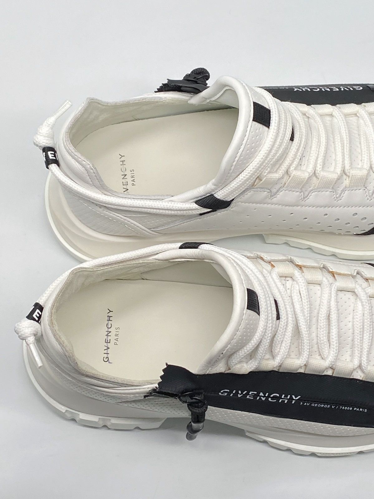 Givenchy Givenchy Spectre Logo Zip Runner Sneakers size 38.5 Size US 8.5 / IT 38.5 - 6 Thumbnail