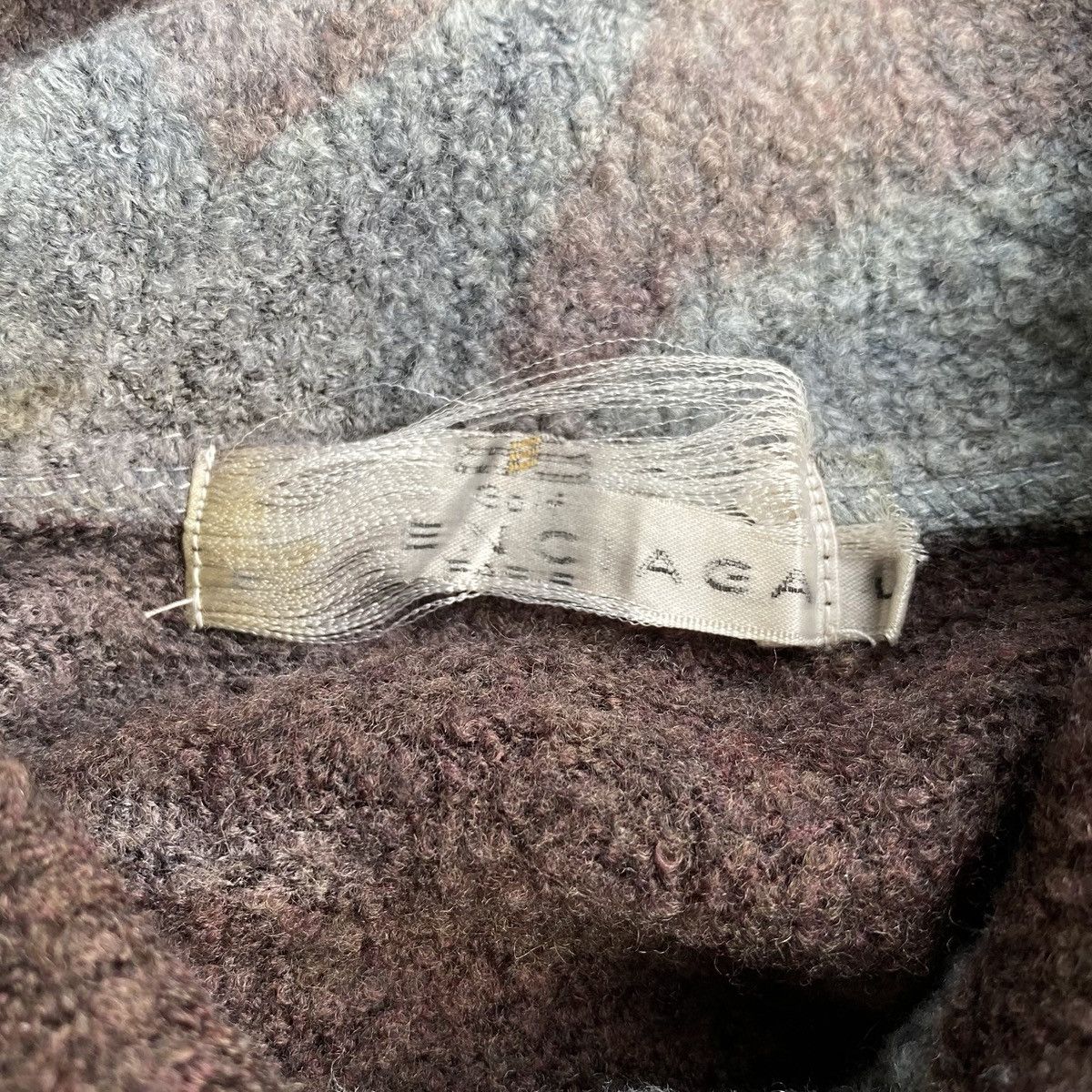 Balenciaga Vintage Balenciaga Knitwear Sweater Spellout B Balenciaga Size US M / EU 48-50 / 2 - 10 Thumbnail