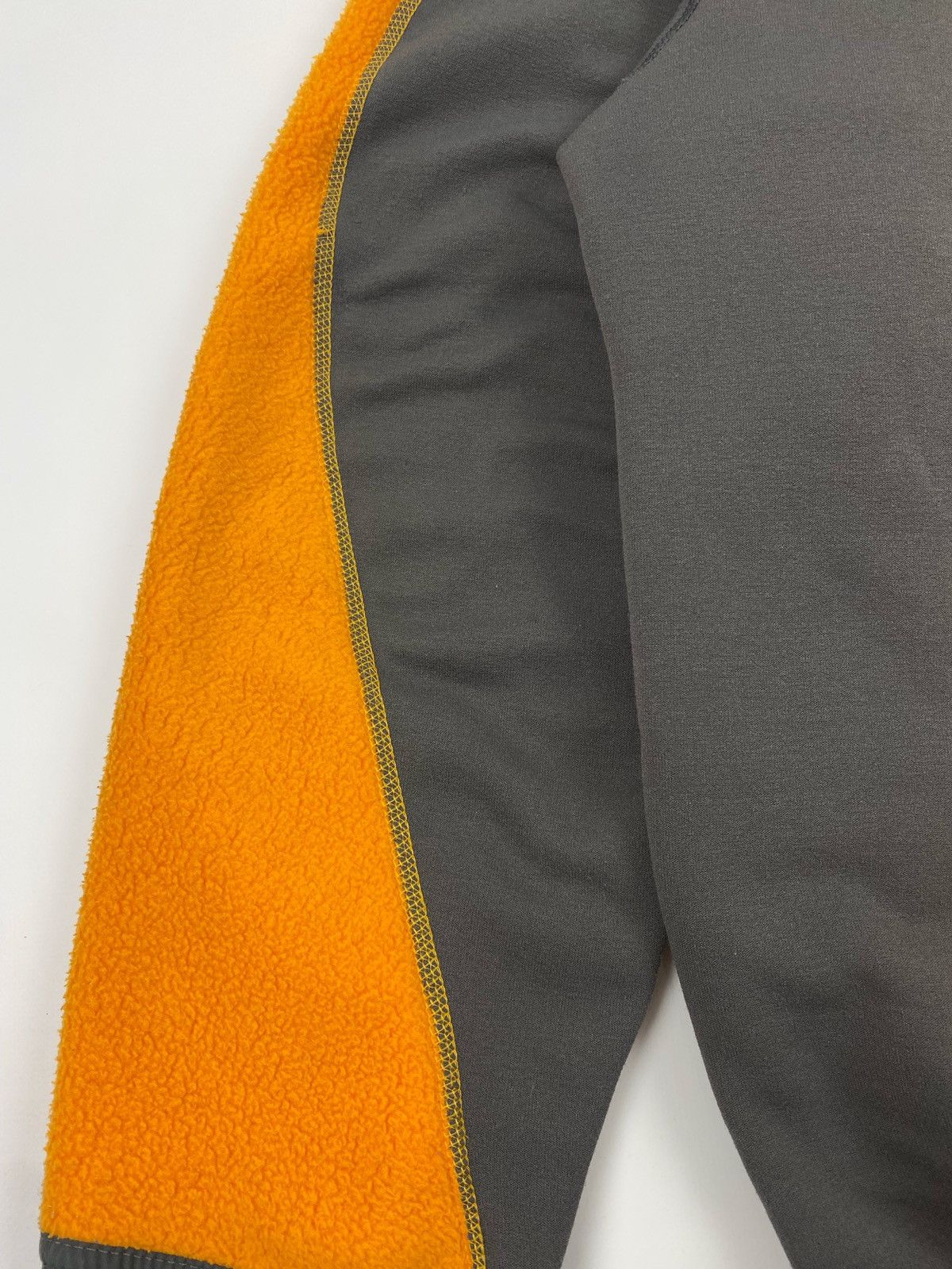 Patagonia 1990’s Vintage Patagonia Orange Full Zip Pile Fleece Jacket Size US XL / EU 56 / 4 - 13 Thumbnail