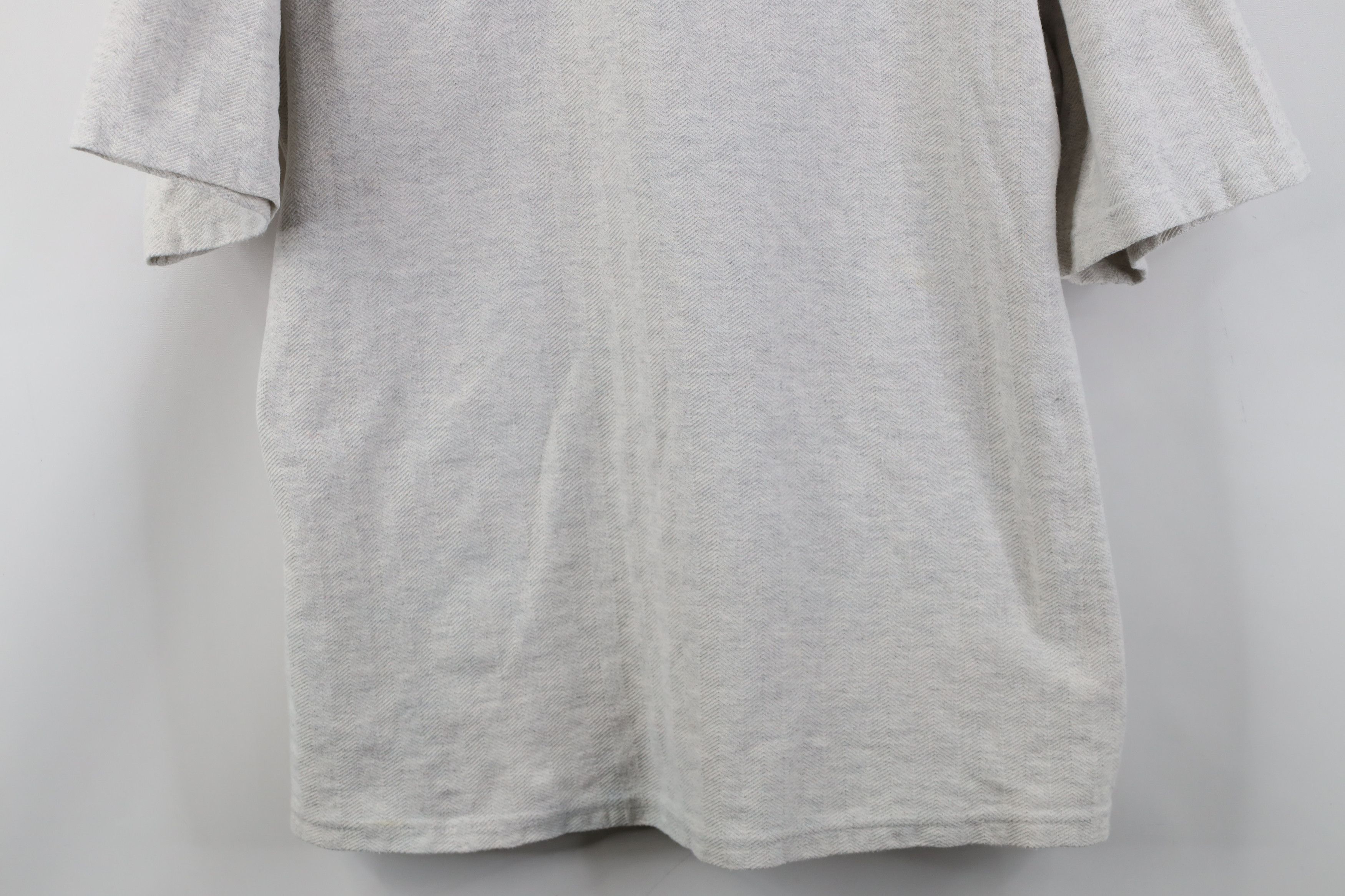 Vintage Vintage 90s Streetwear Herringbone Shooting T-Shirt Gray USA Size US L / EU 52-54 / 3 - 3 Thumbnail