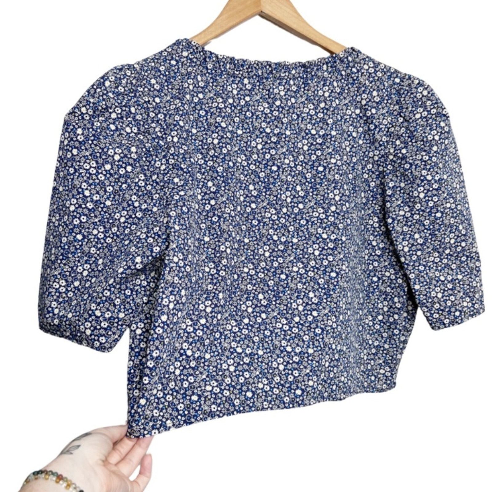 Levi's New with Tags Levi's Women's Joella Floral Crop Blouse Size XXL / US 16-18 / IT 52-54 - 9 Thumbnail
