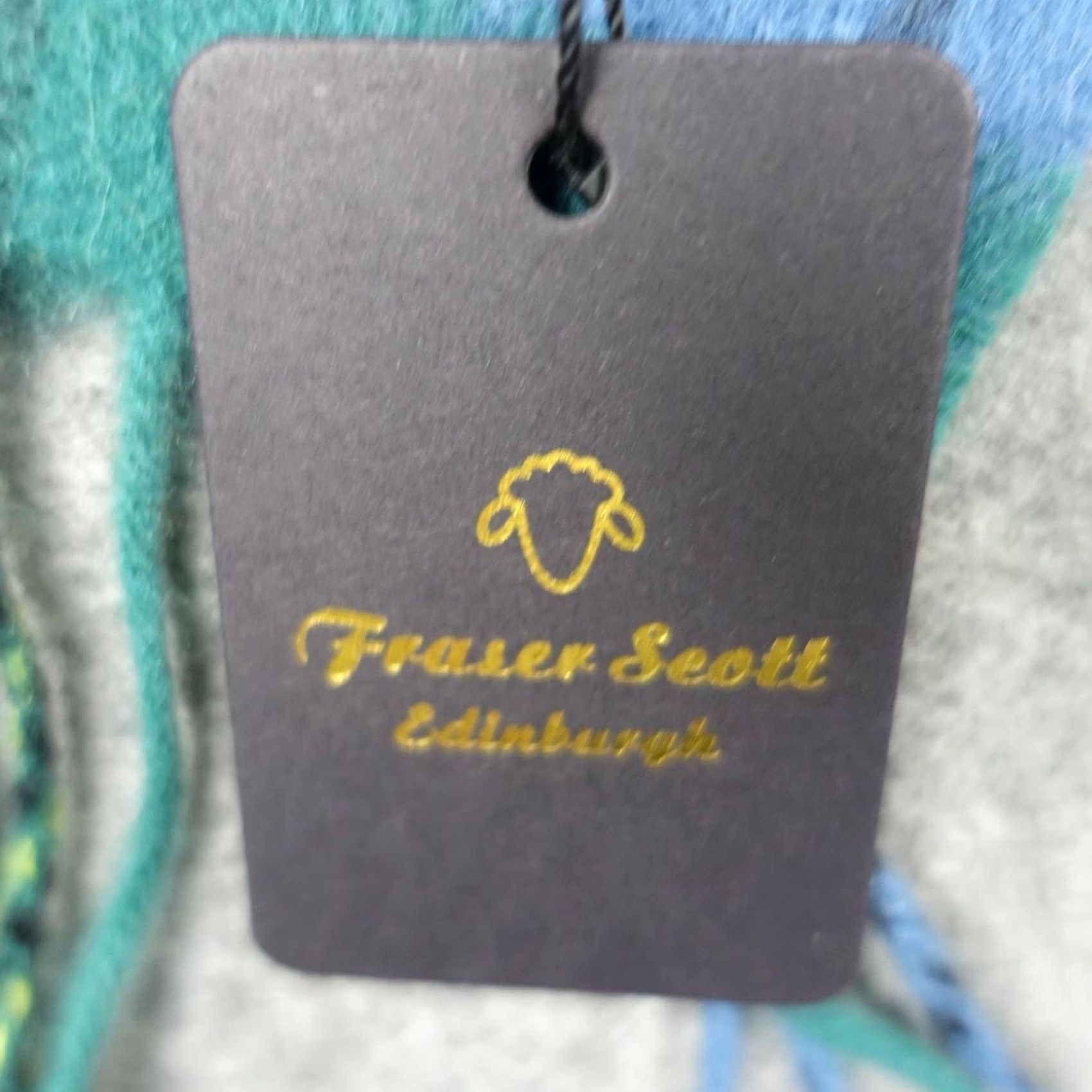 Vintage Fraser Scott Scarf Womens One Size Blue Green Plaid Tartan Wool Fringe Fringed Soft Size ONE SIZE - 3 Thumbnail