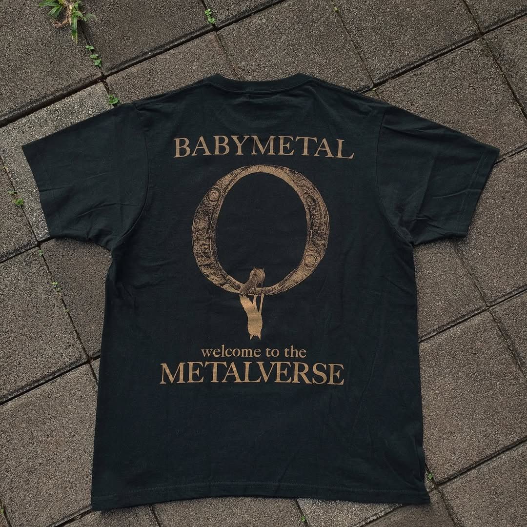 Band Tees BABYMETAL The One 2023 Gold Tee Size US M / EU 48-50 / 2 - 2 Thumbnail