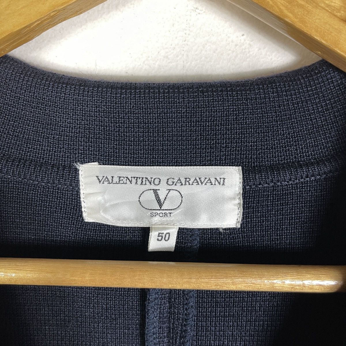 Valentino Valentino Garavani Sport Crest Emblem 100% Wool Knit Jacket Size US M / EU 48-50 / 2 - 10 Thumbnail