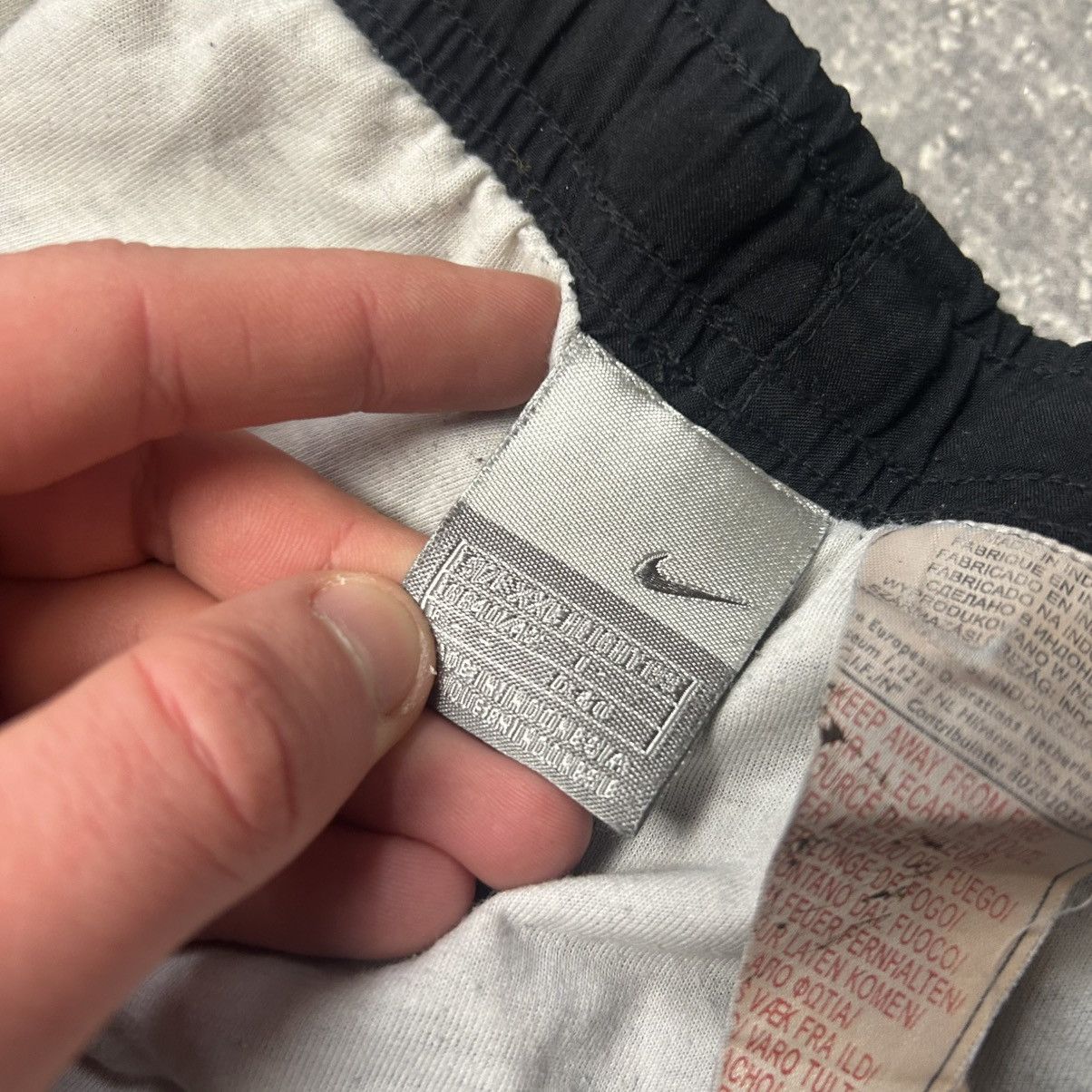 Nike Vintage Nike Small Swoosh Streetwear Balloon Y2k pants Size US 38 / EU 54 - 11 Thumbnail
